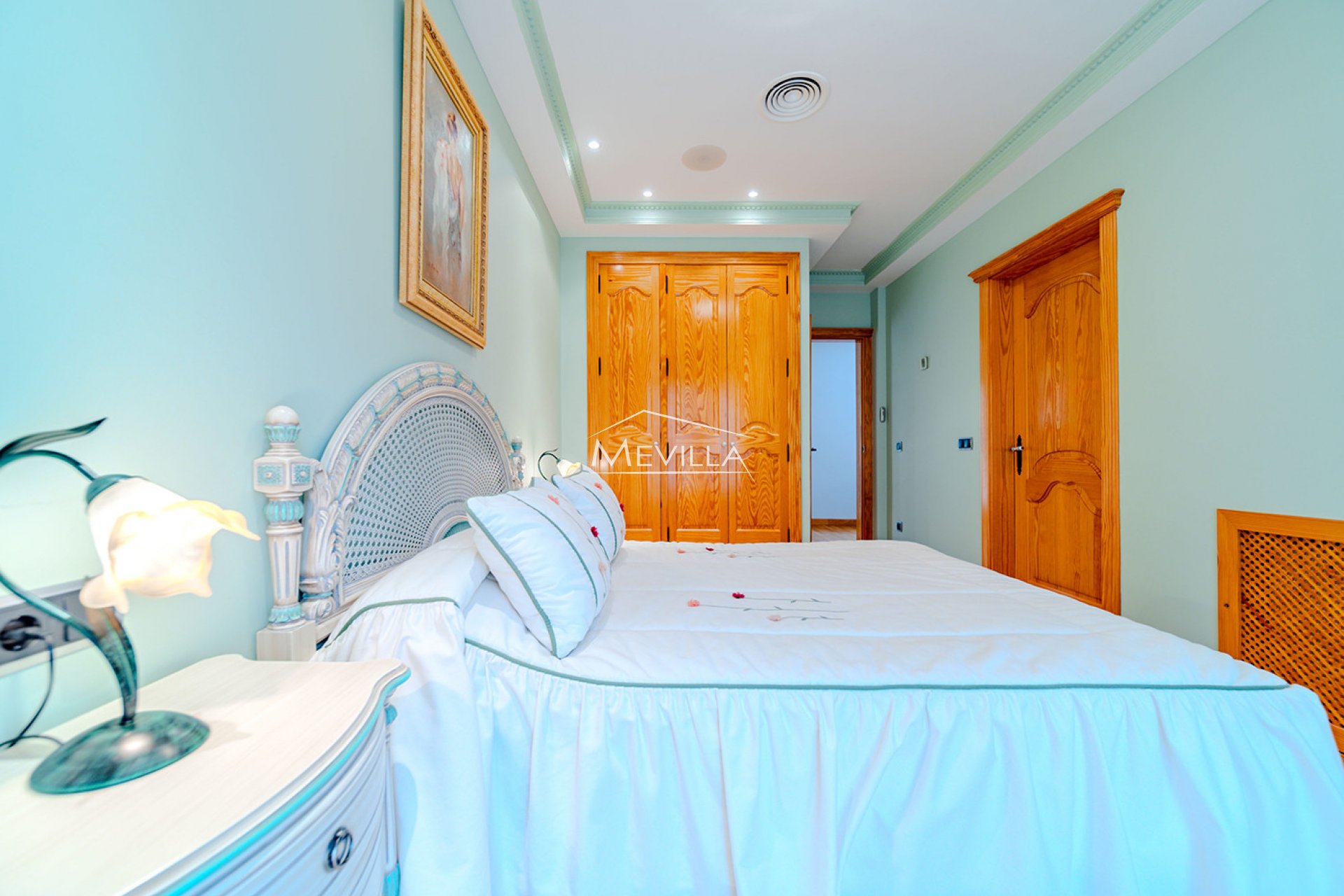 Reventas - Chalet / Villa - Orihuela Costa - Campoamor