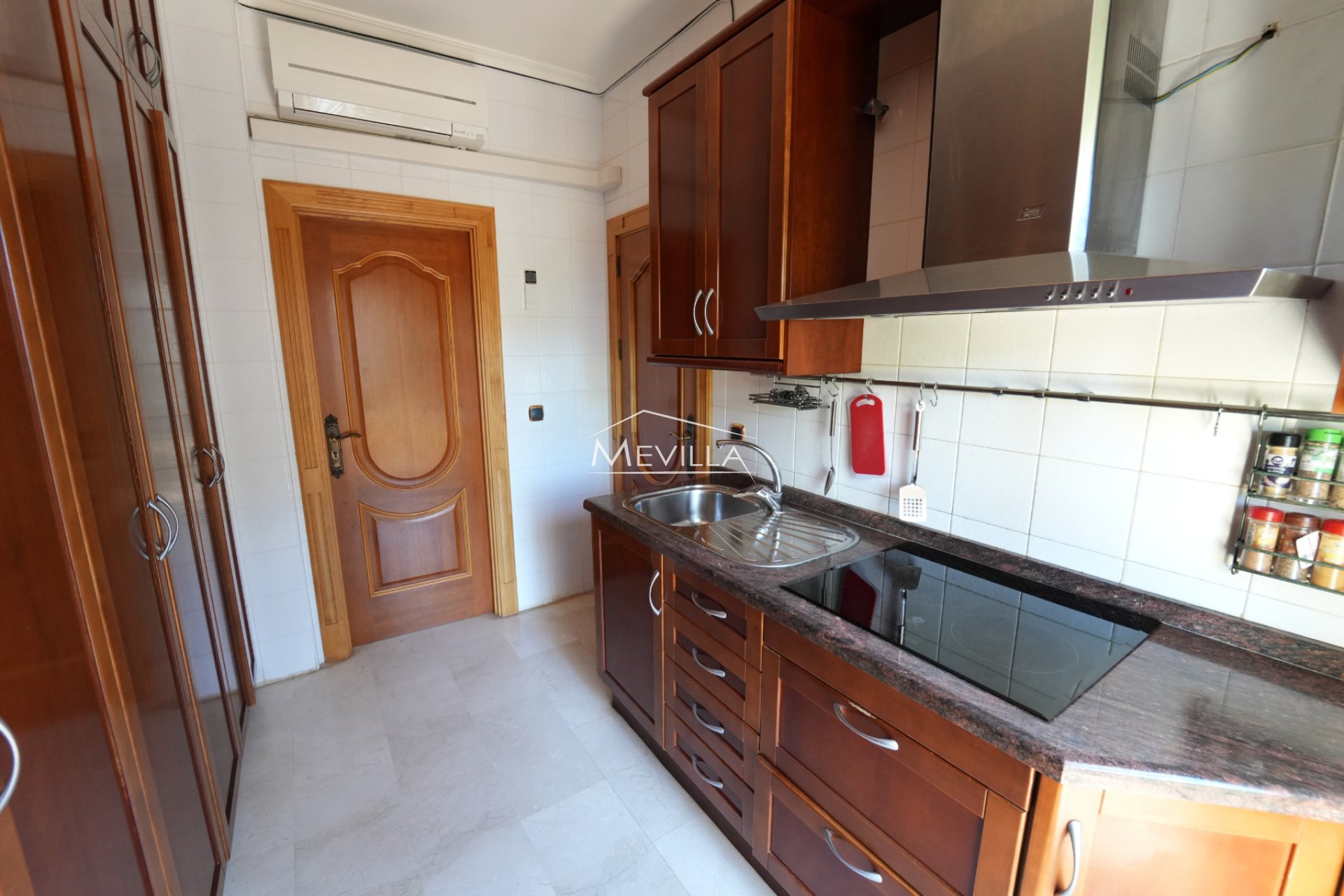 Reventas - Chalet / Villa - Orihuela Costa - Campoamor