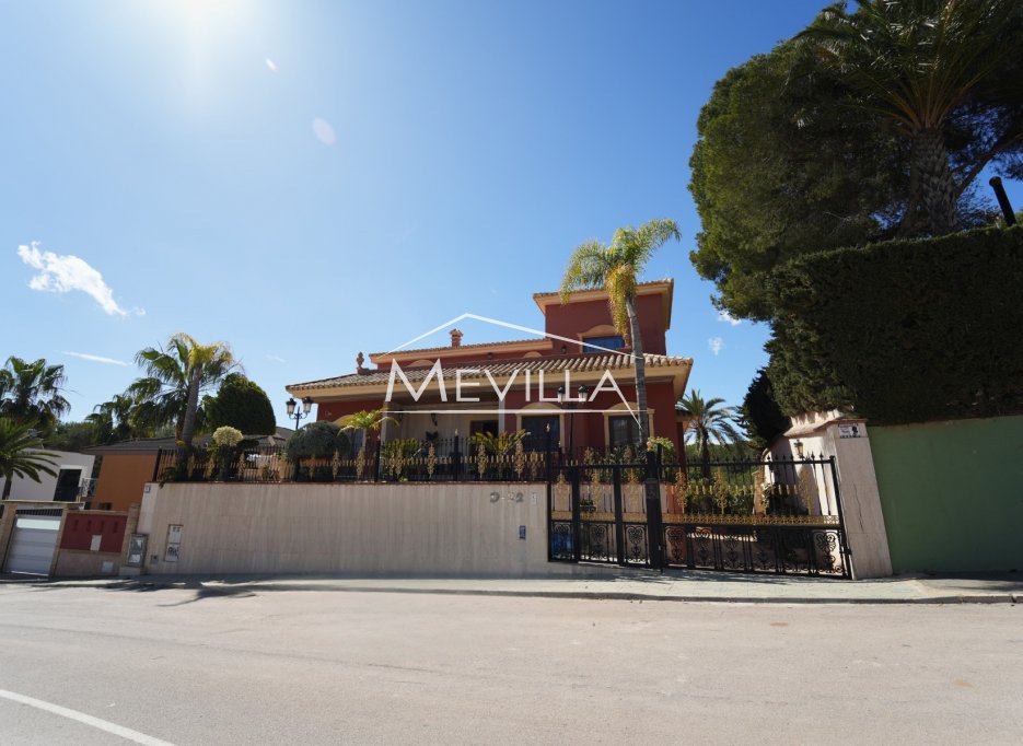 Reventas - Chalet / Villa - Orihuela Costa - Campoamor