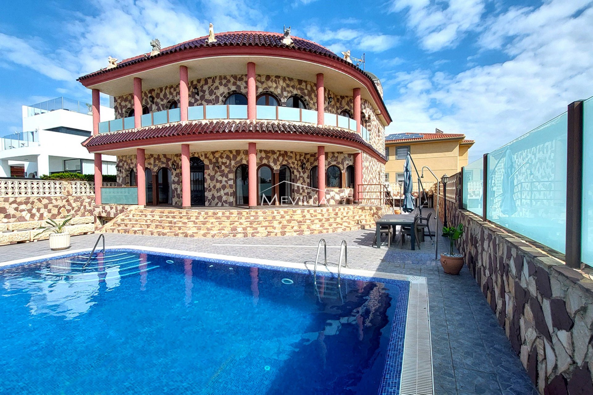 Reventas - Chalet / Villa - Orihuela Costa - La Zenia