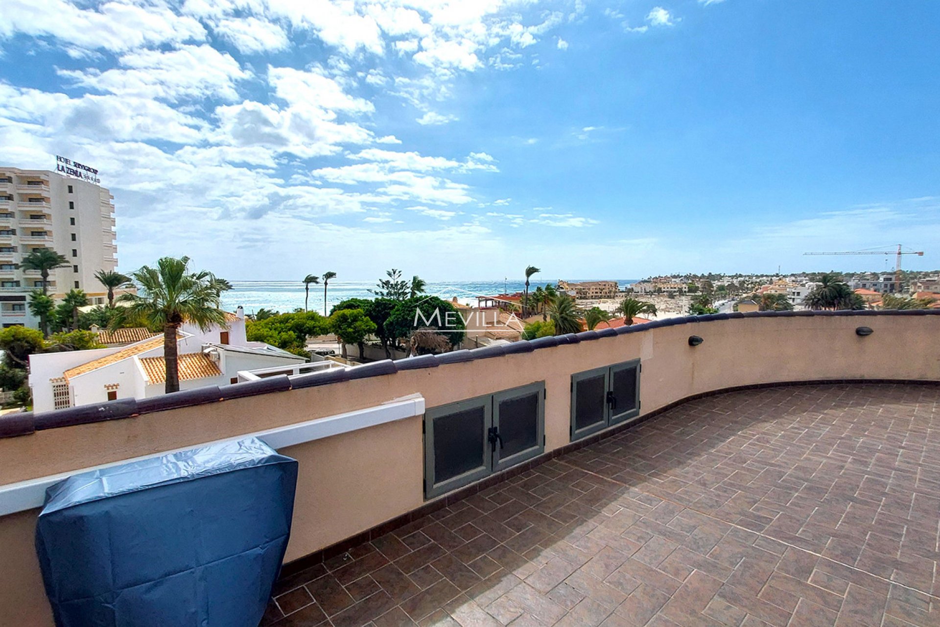 Reventas - Chalet / Villa - Orihuela Costa - La Zenia