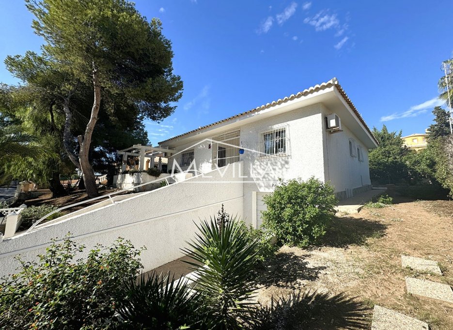 Reventas - Chalet / Villa - Orihuela Costa - La Zenia