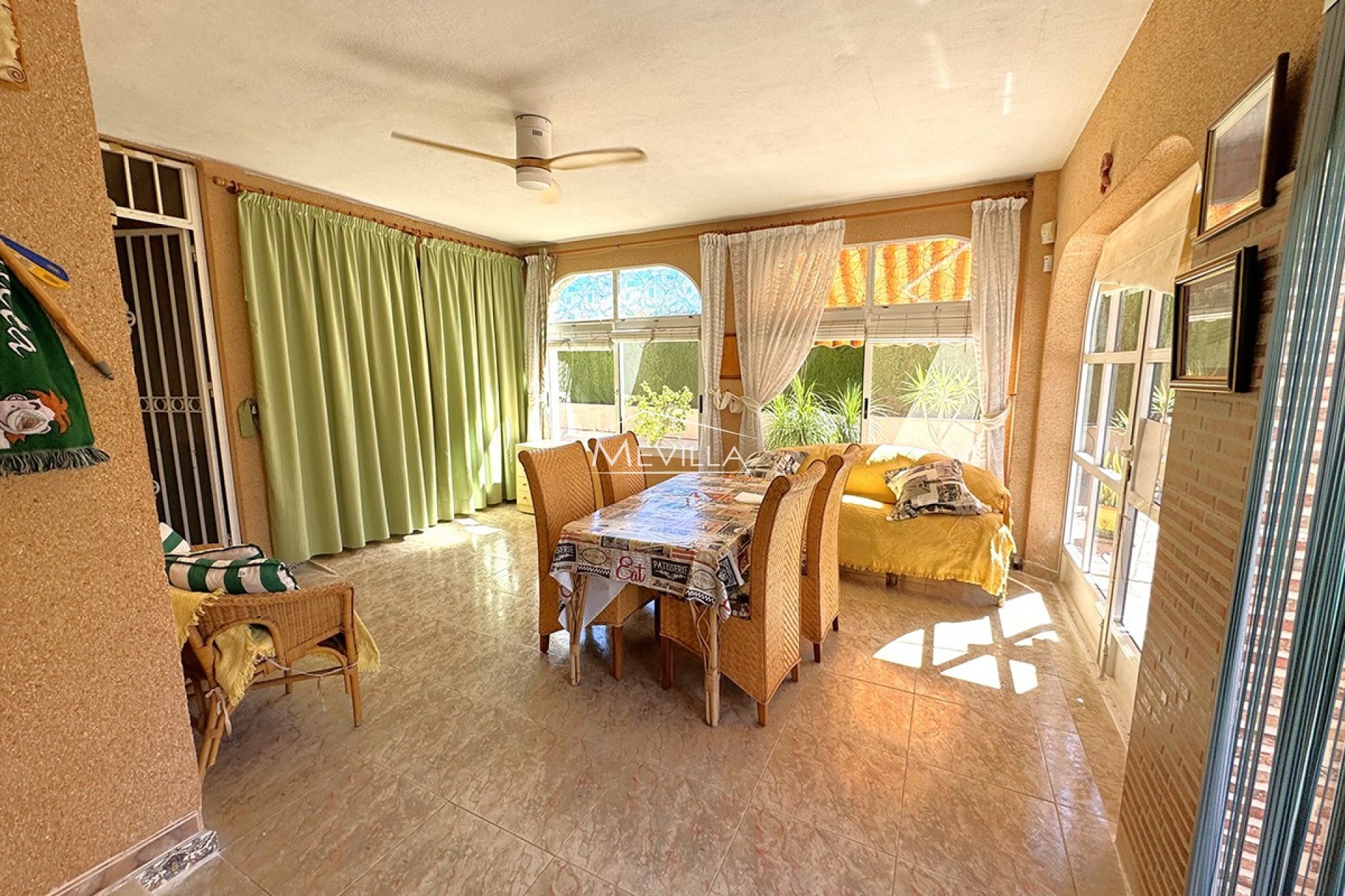 Reventas - Chalet / Villa - Orihuela Costa - La Zenia