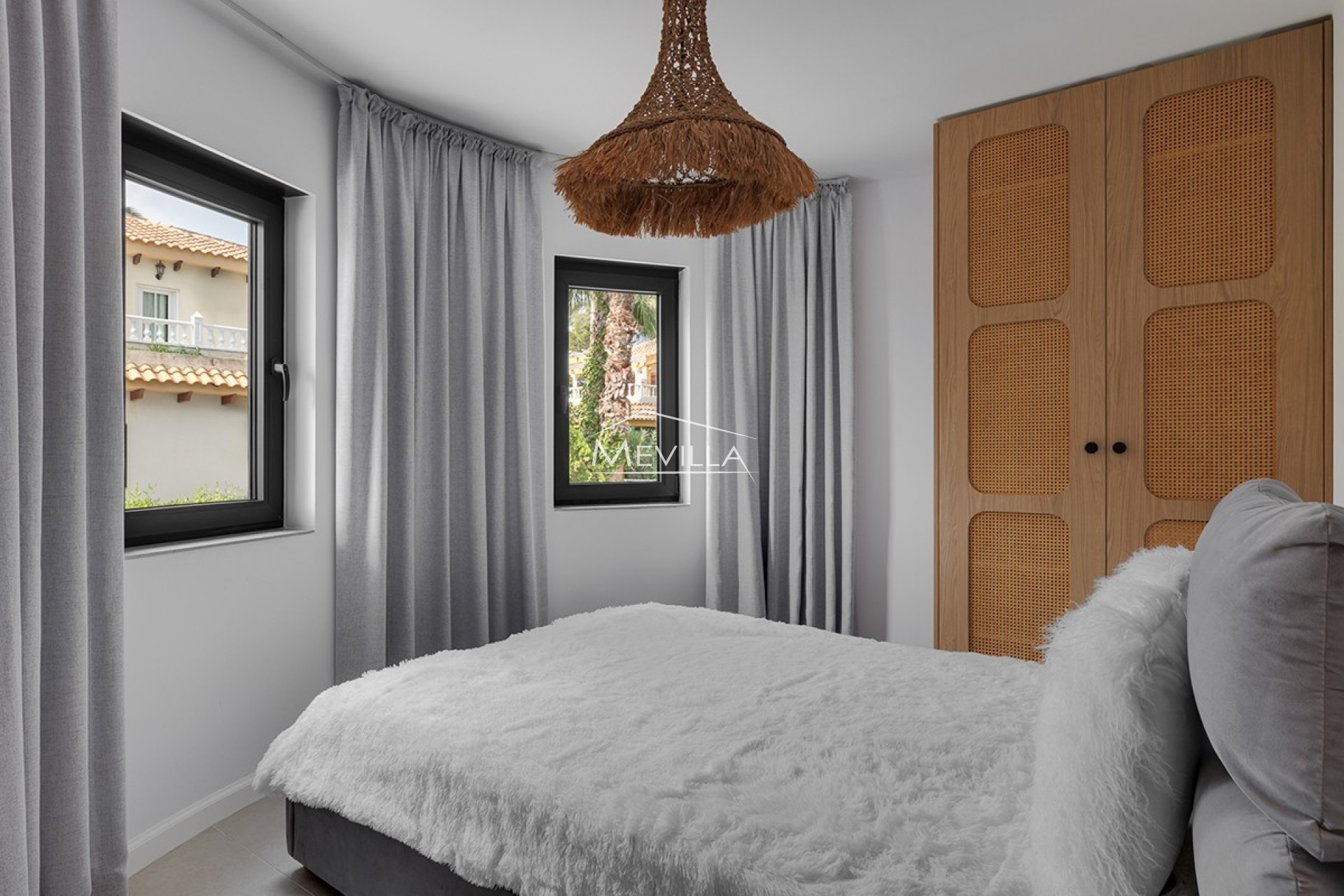 Reventas - Chalet / Villa - Orihuela Costa - La Zenia