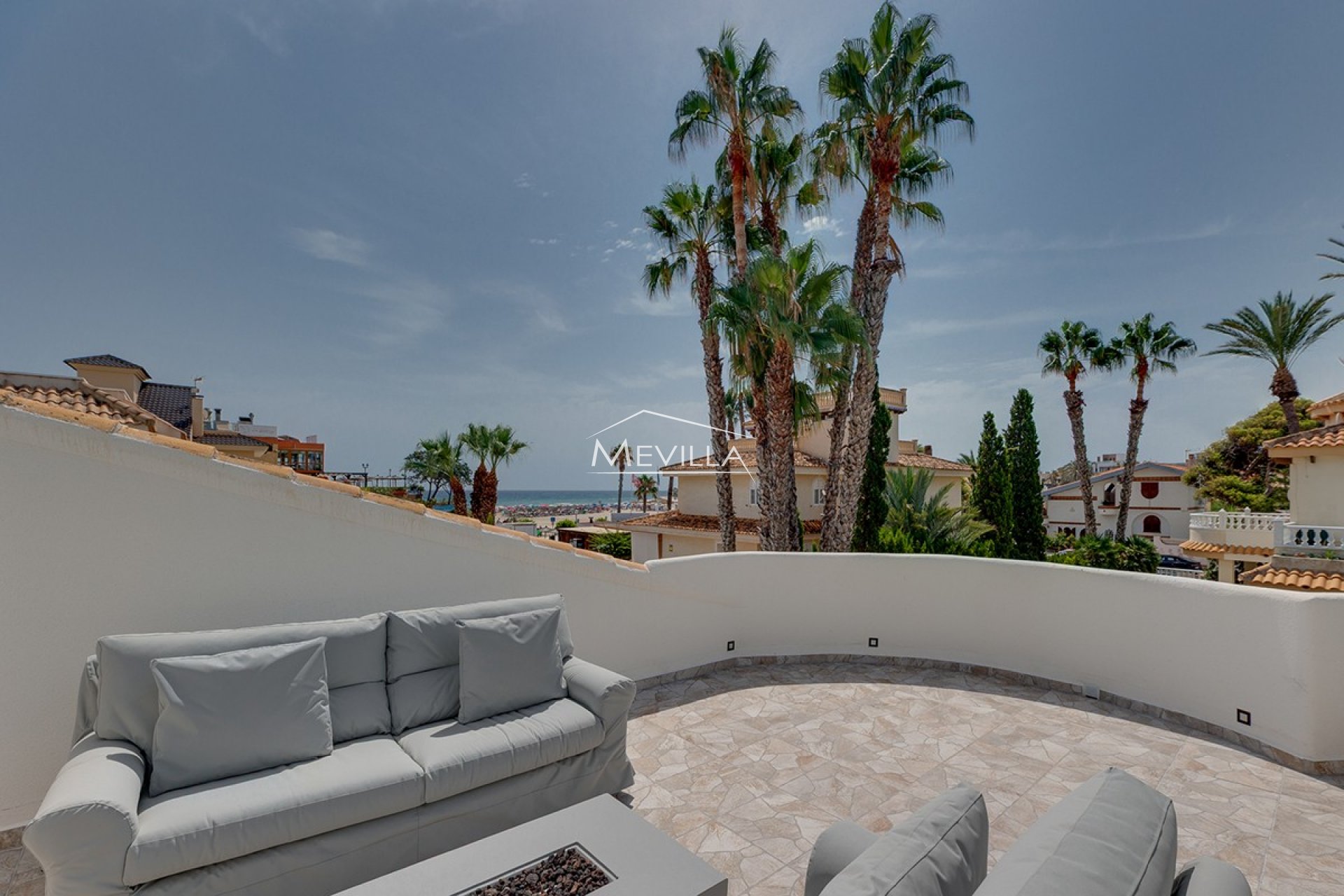 Reventas - Chalet / Villa - Orihuela Costa - La Zenia
