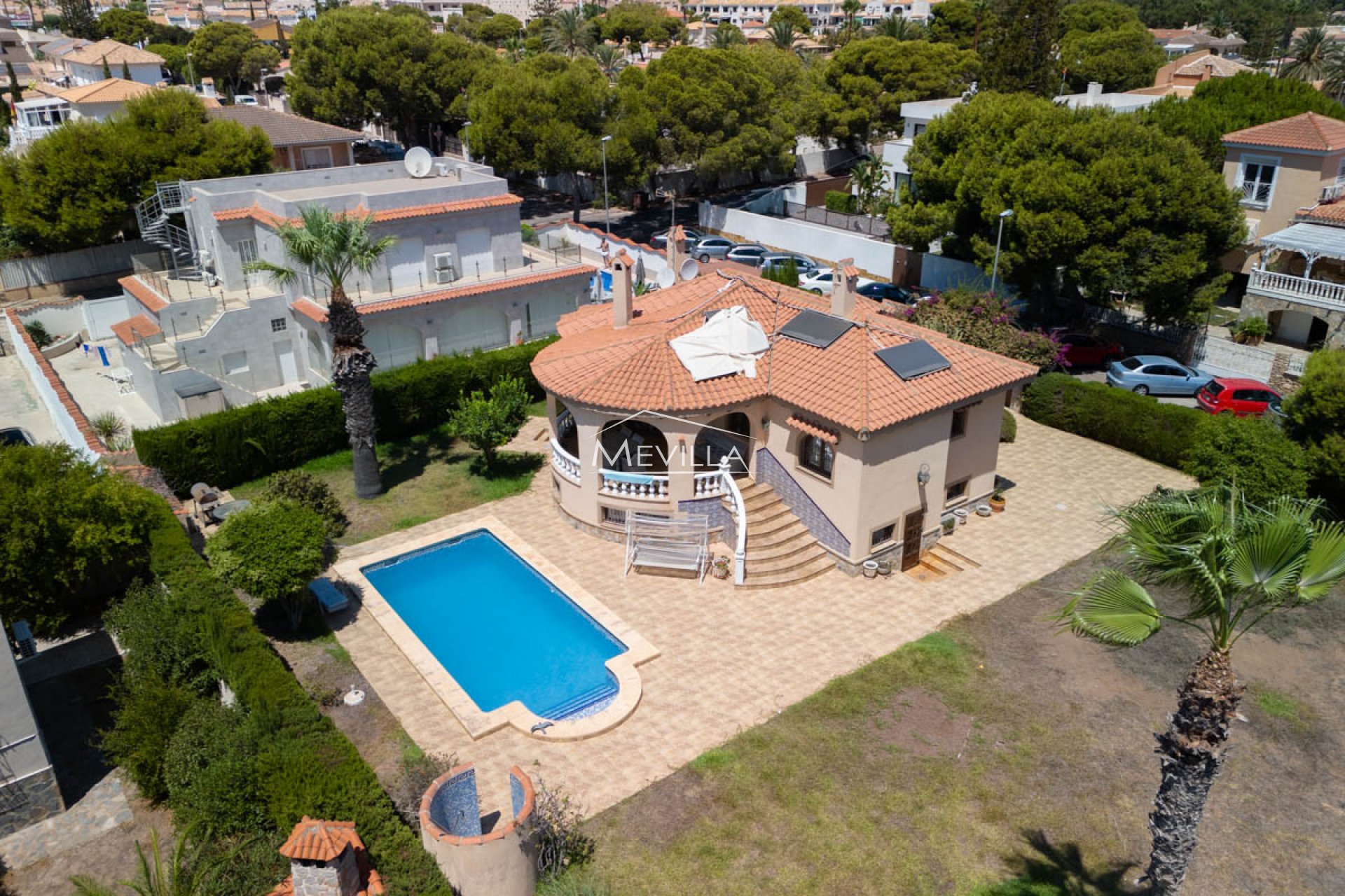 Reventas - Chalet / Villa - Orihuela Costa - La Zenia