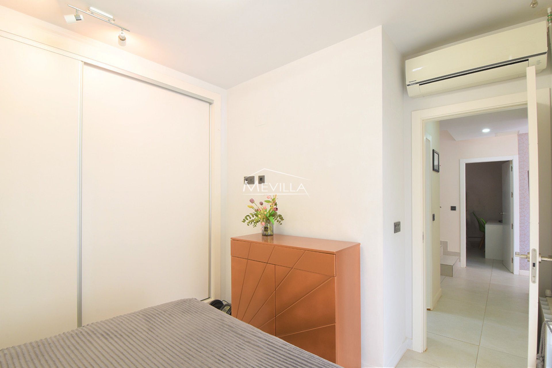 Reventas - Chalet / Villa - Orihuela Costa - Lomas de Cabo Roig