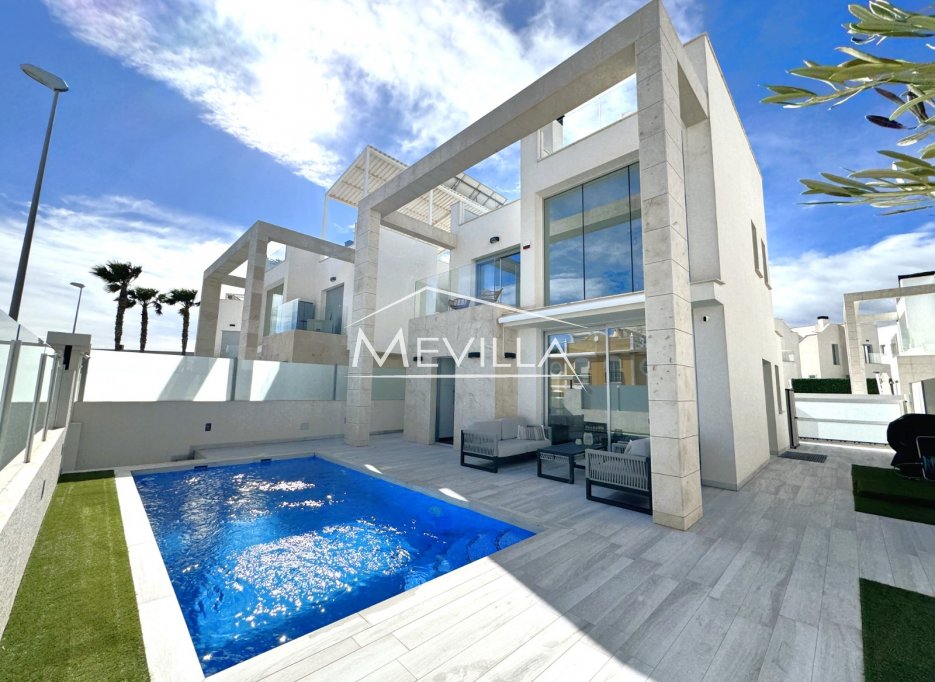 Reventas - Chalet / Villa - Orihuela Costa - Lomas de Cabo Roig