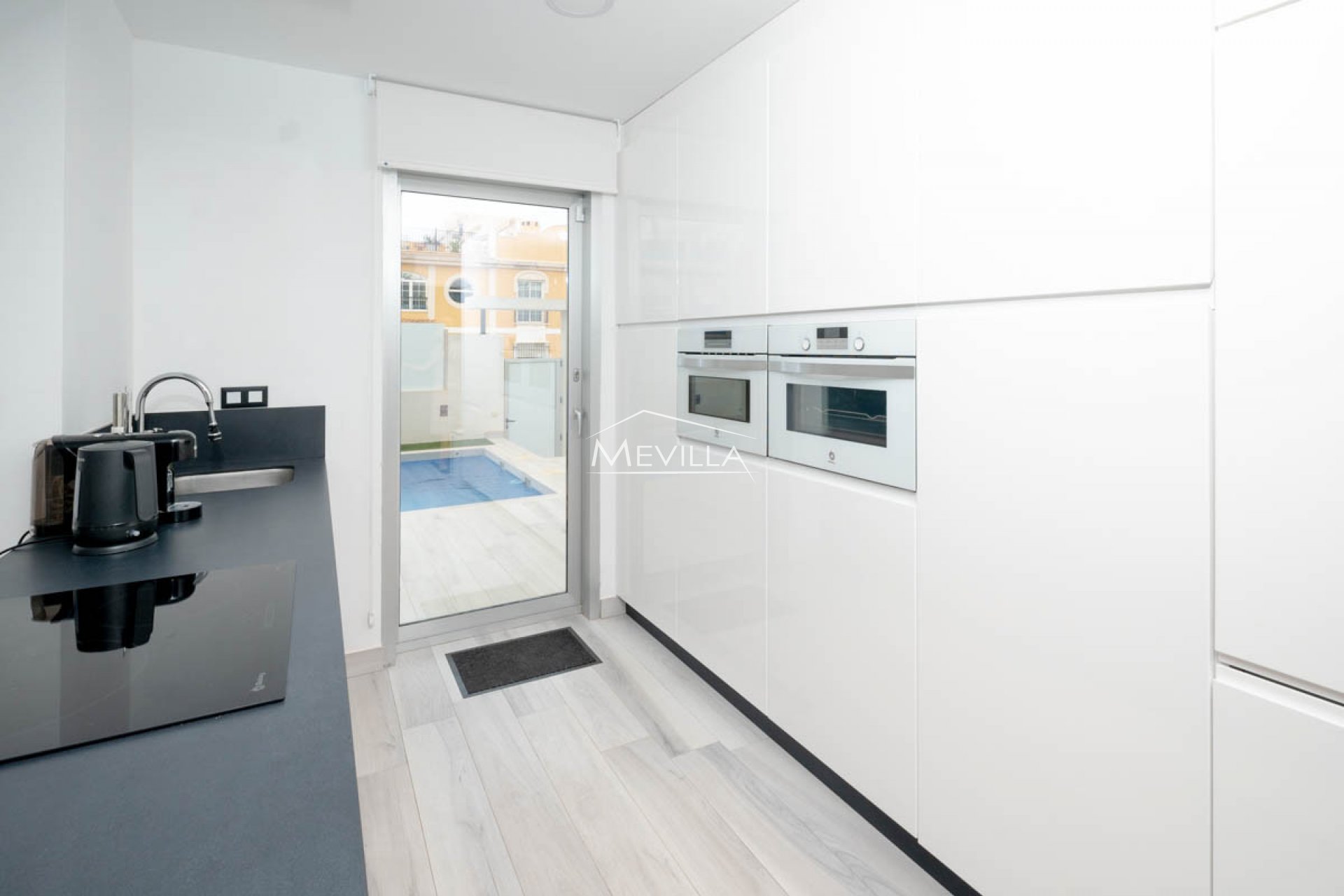 Reventas - Chalet / Villa - Orihuela Costa - Lomas de Cabo Roig