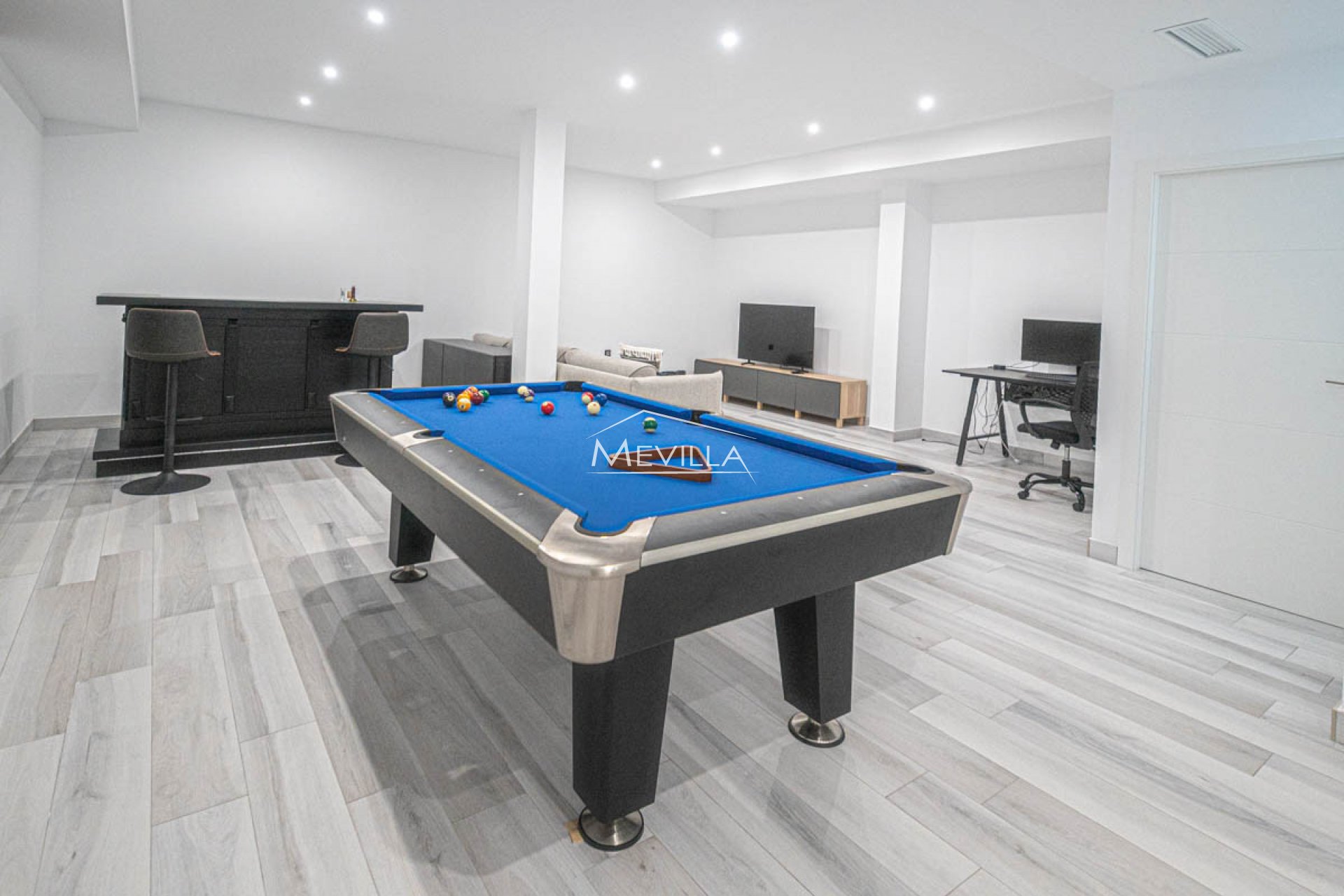Reventas - Chalet / Villa - Orihuela Costa - Lomas de Cabo Roig