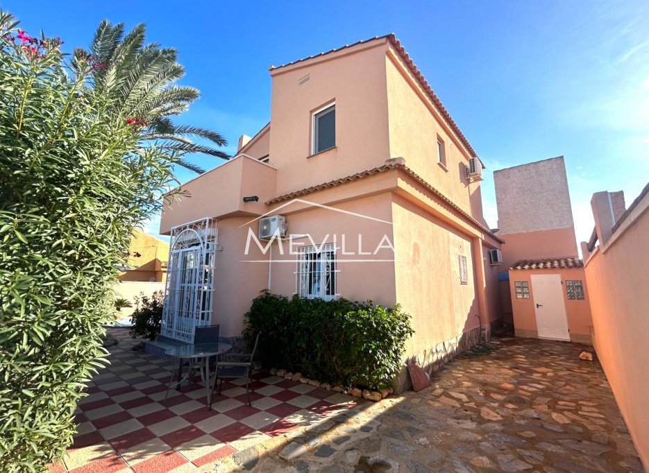 Reventas - Chalet / Villa - Orihuela Costa - Mil Palmeras