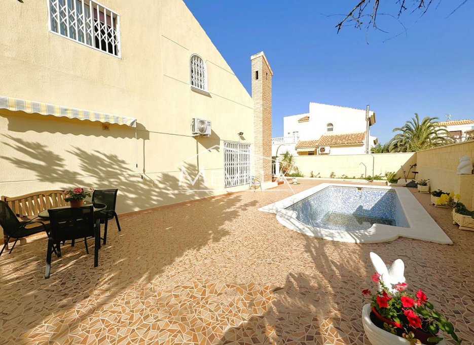 Reventas - Chalet / Villa - Orihuela Costa - Playa Flamenca