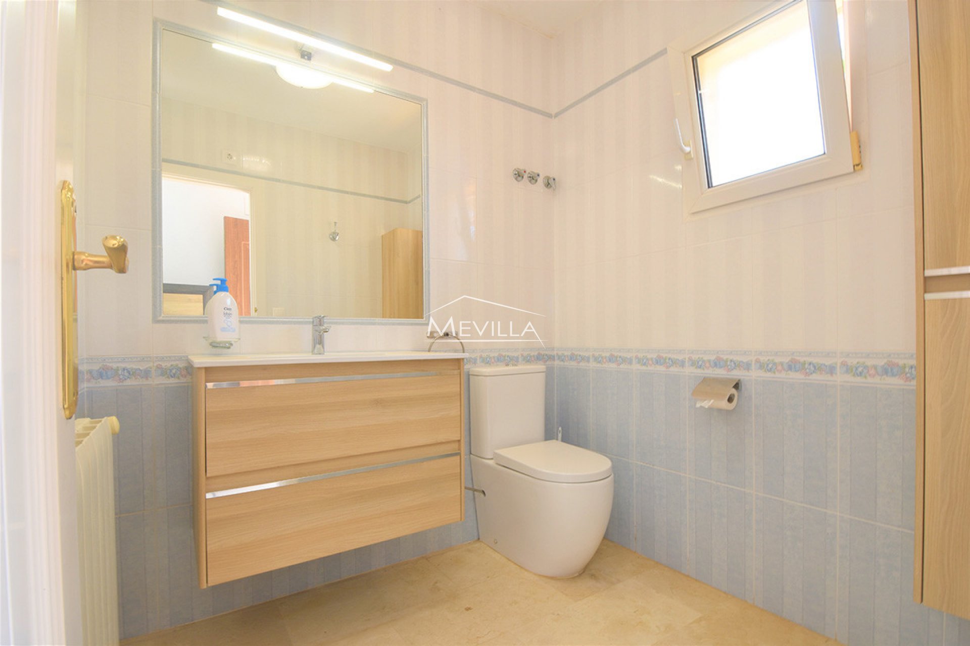 Reventas - Chalet / Villa - Orihuela Costa - Playa Flamenca