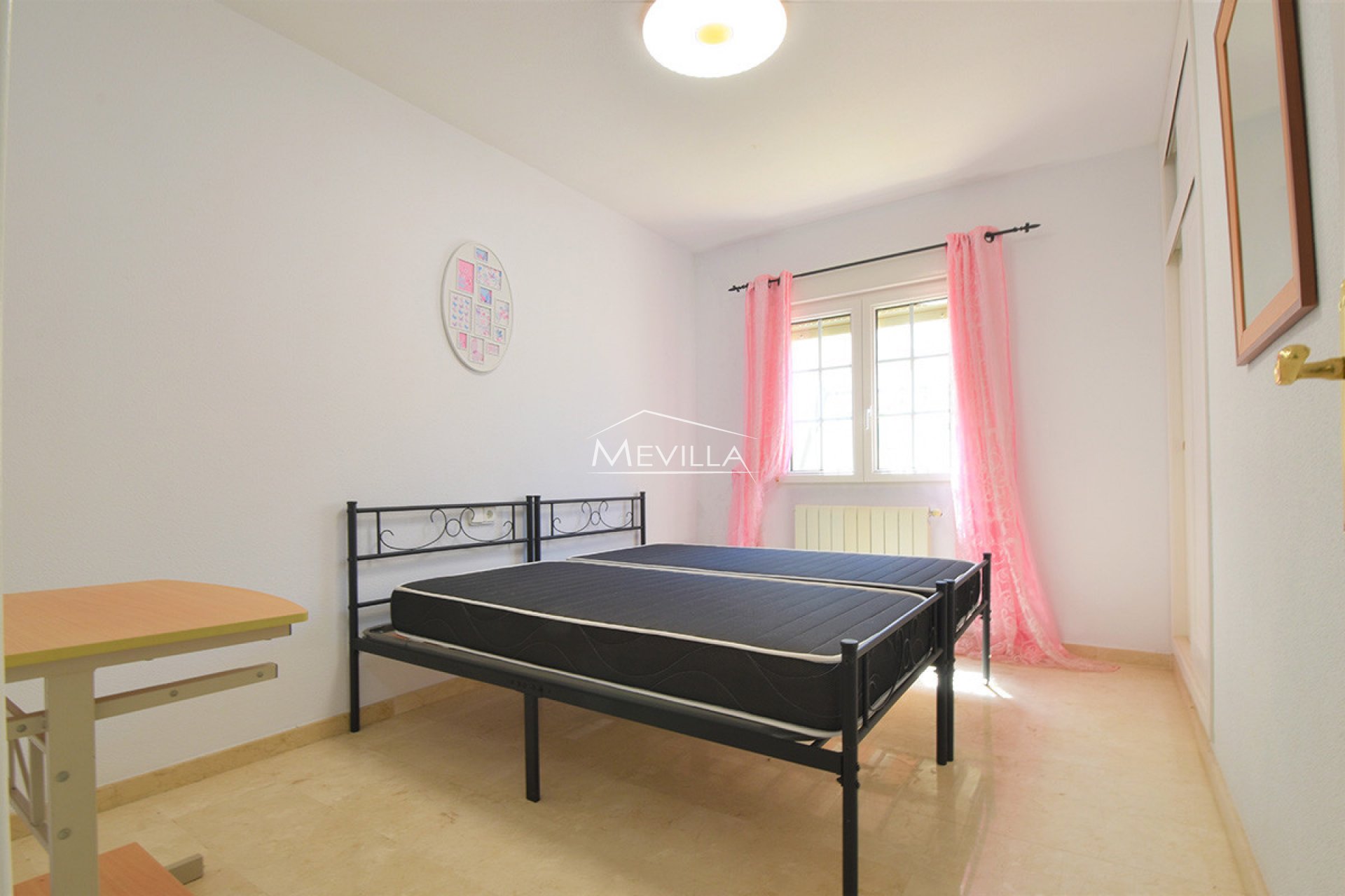 Reventas - Chalet / Villa - Orihuela Costa - Playa Flamenca