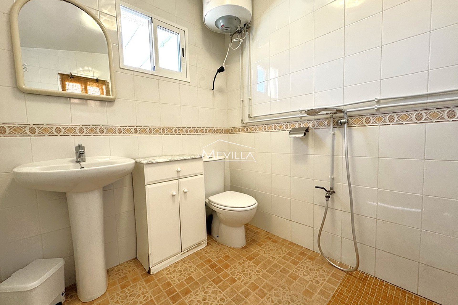 Reventas - Chalet / Villa - Orihuela Costa - Playa Flamenca