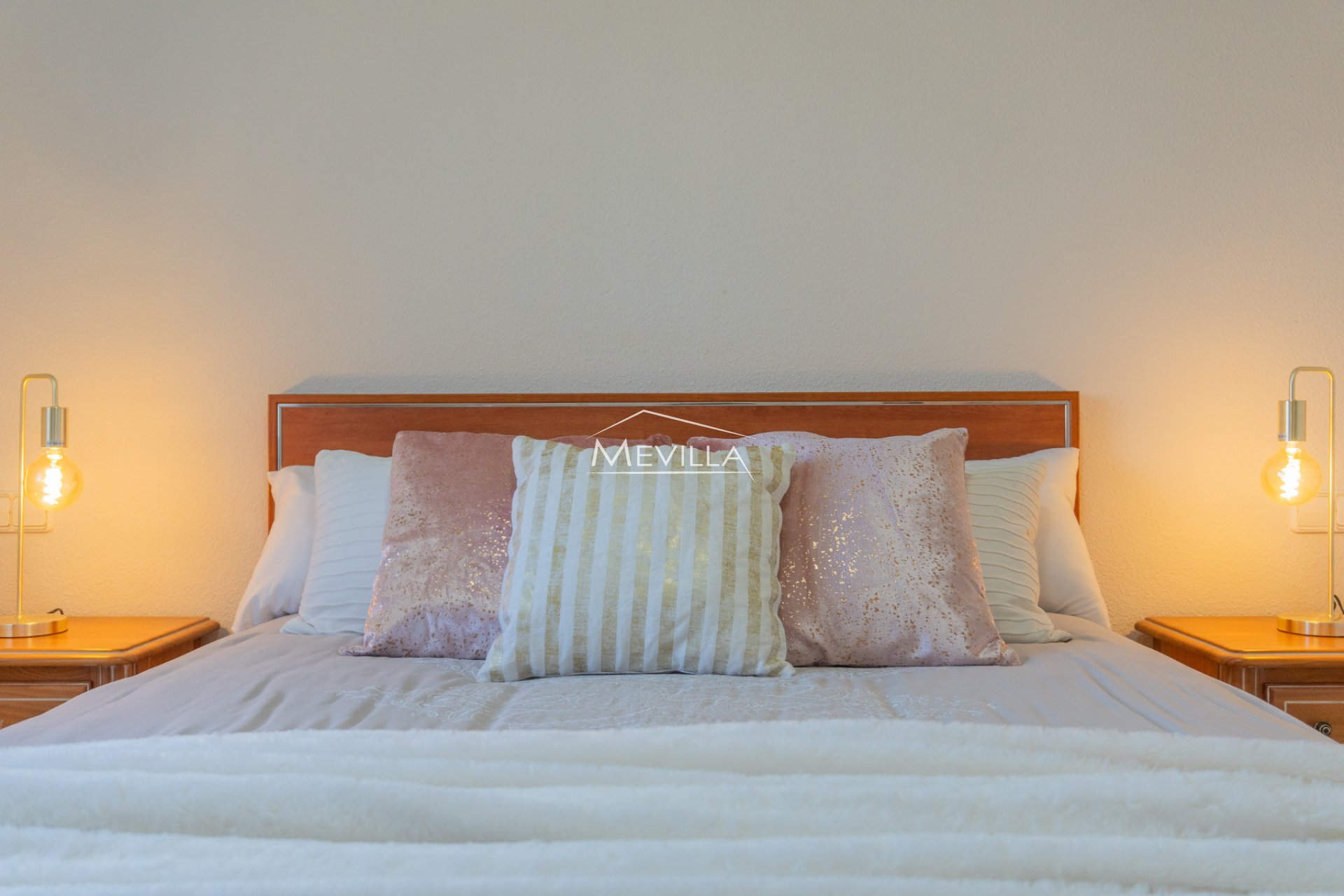 Reventas - Chalet / Villa - Orihuela Costa - Playa Flamenca