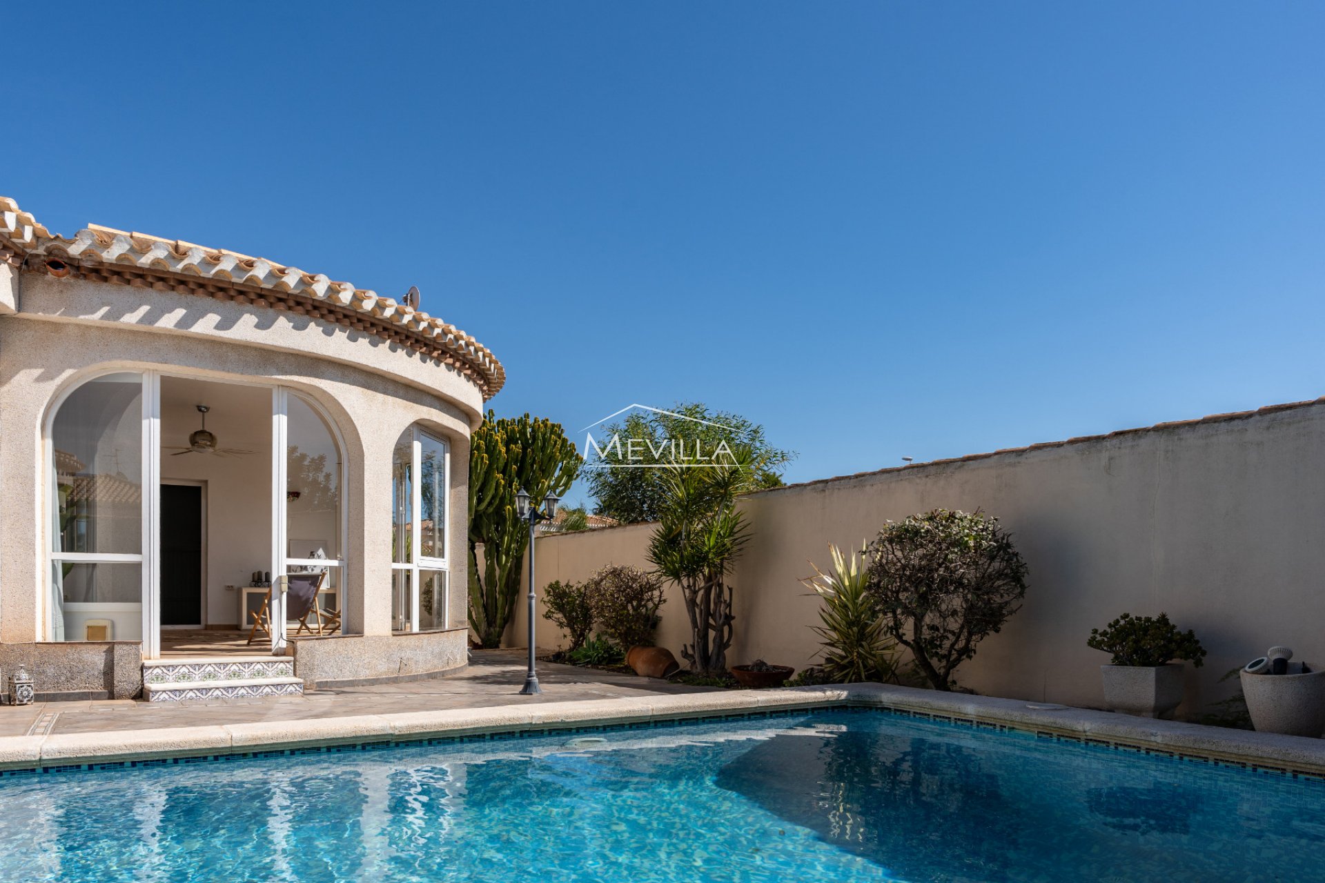 Reventas - Chalet / Villa - Orihuela Costa - Playa Flamenca