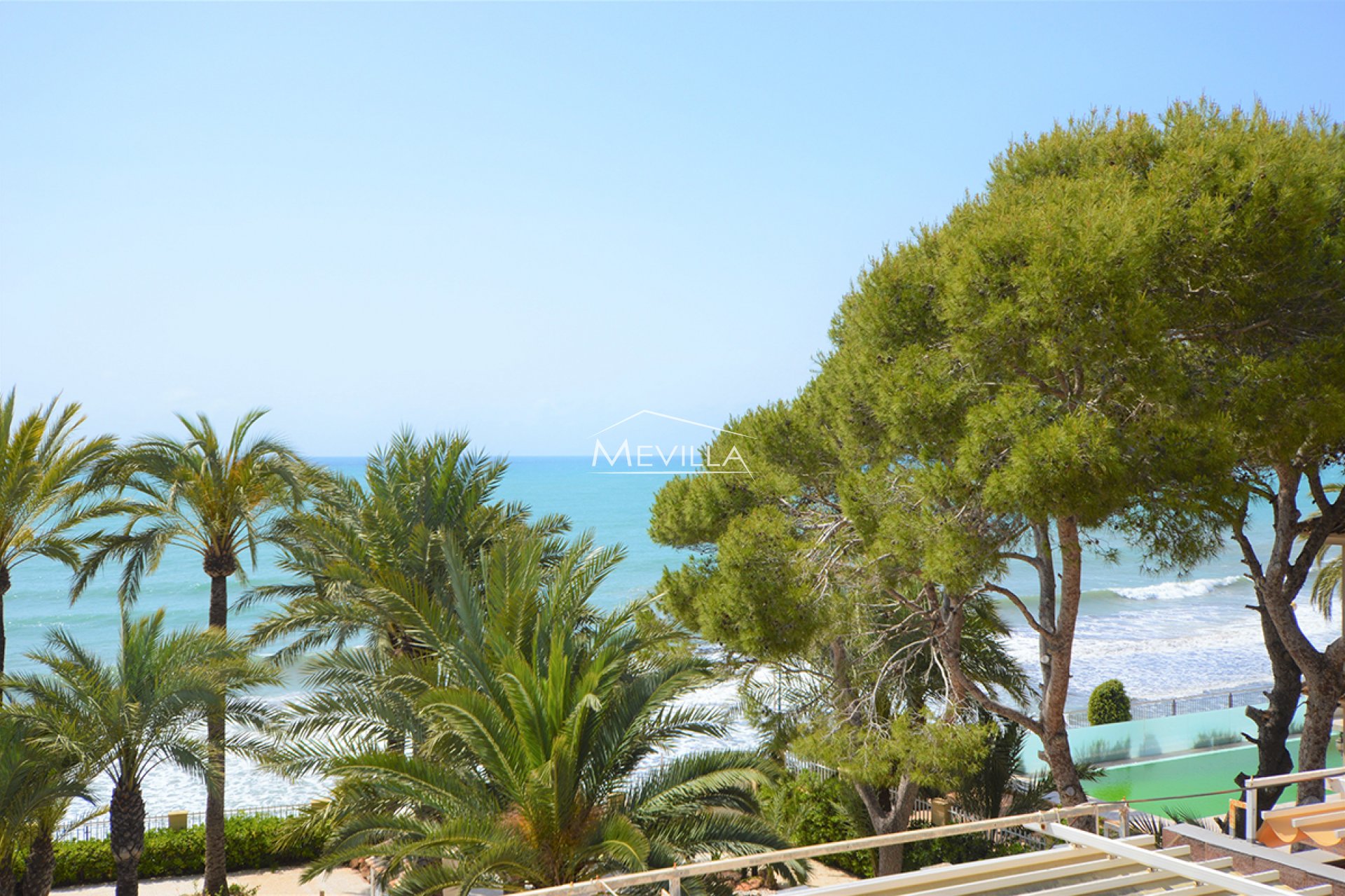 Reventas - Chalet / Villa - Orihuela Costa - Punta Prima