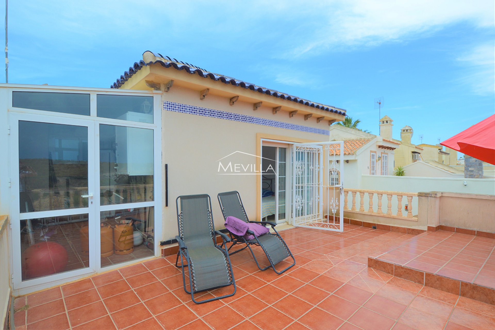 Reventas - Chalet / Villa - Orihuela Costa - Villamartin