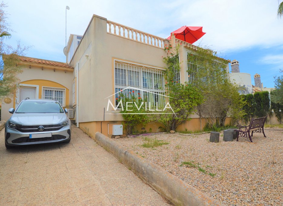 Reventas - Chalet / Villa - Orihuela Costa - Villamartin