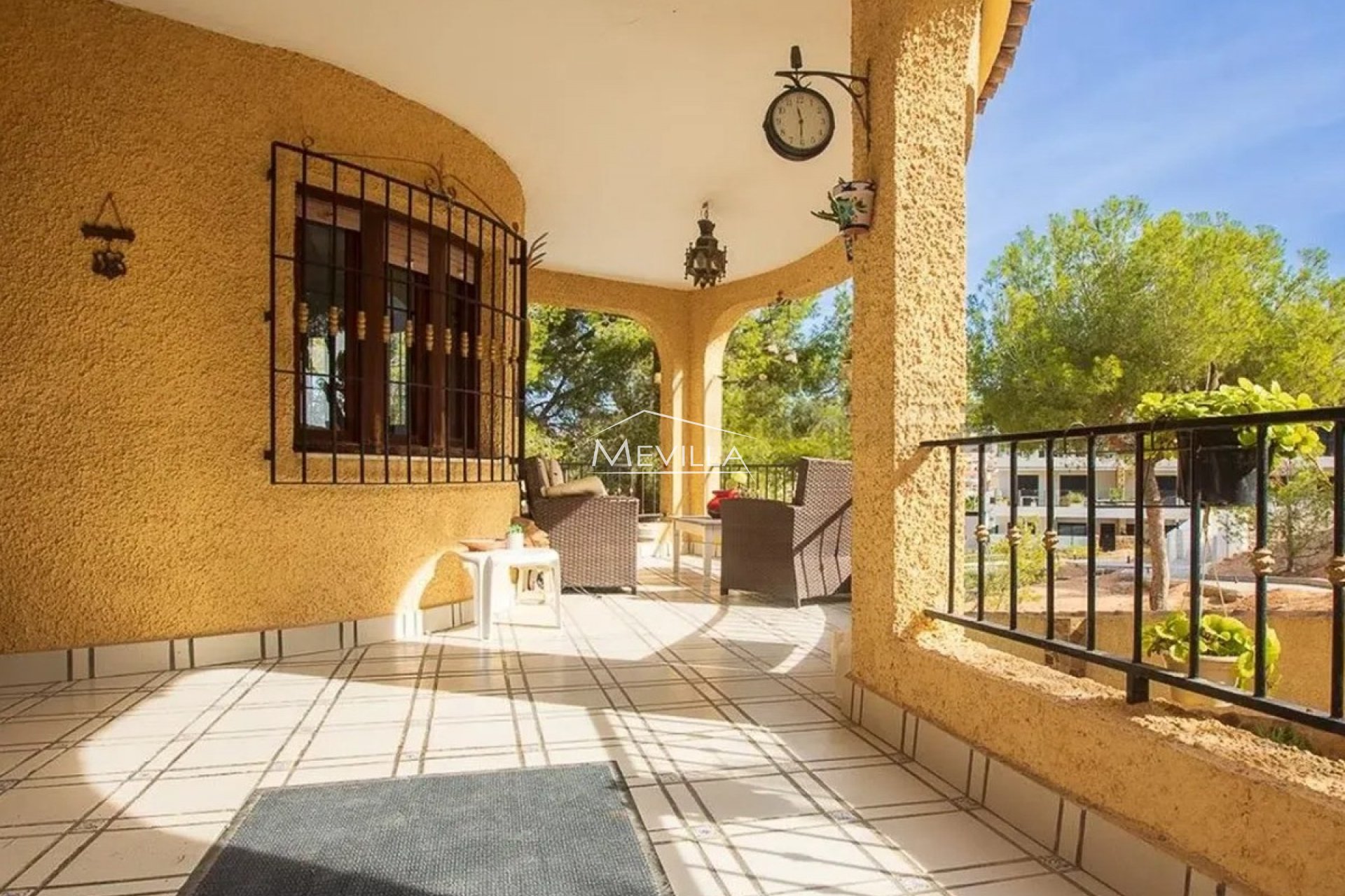 Reventas - Chalet / Villa - Orihuela Costa - Villamartin