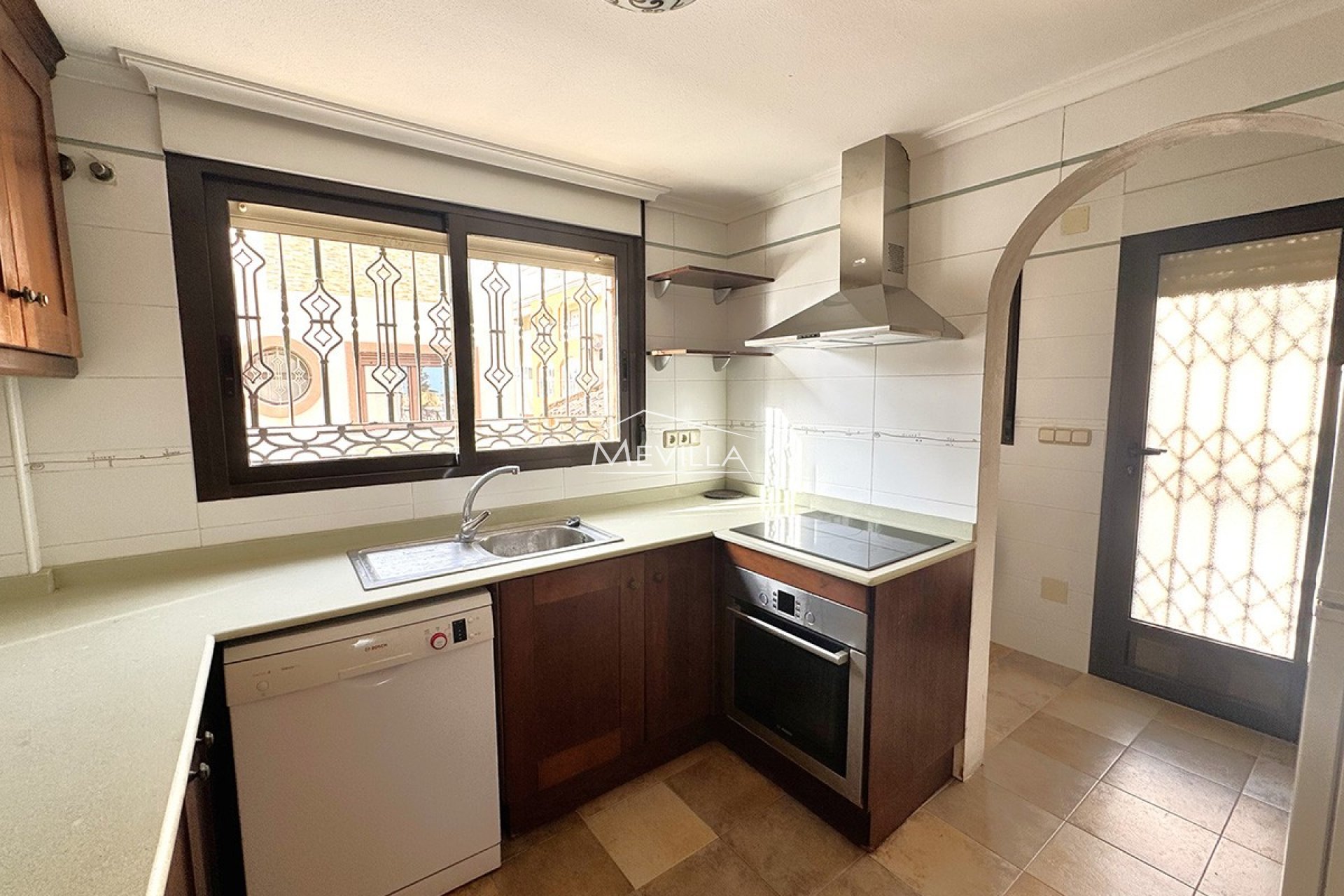 Reventas - Chalet / Villa - Orihuela Costa - Villamartin