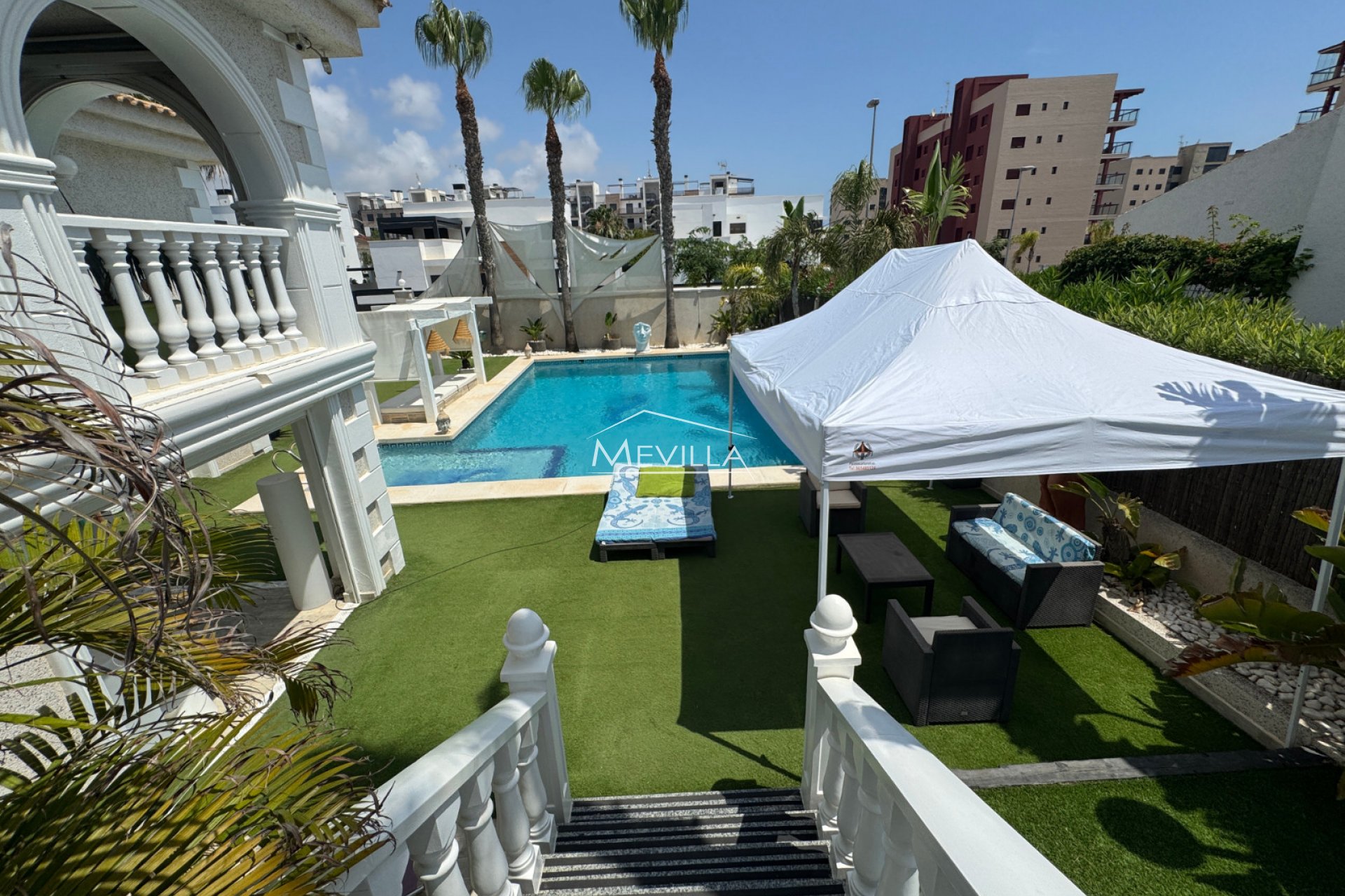 Reventas - Chalet / Villa - Orihuela