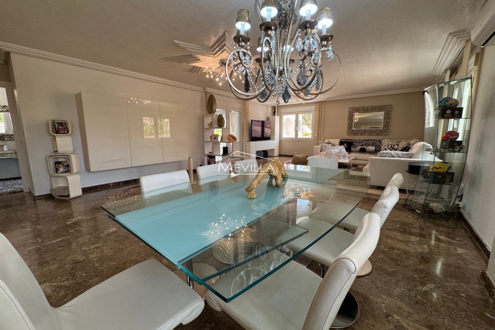 Reventas - Chalet / Villa - Orihuela