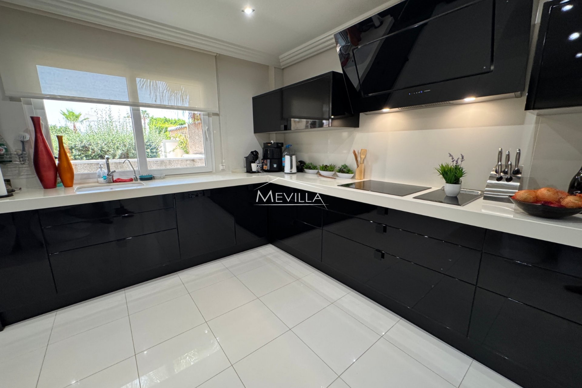 Reventas - Chalet / Villa - Orihuela