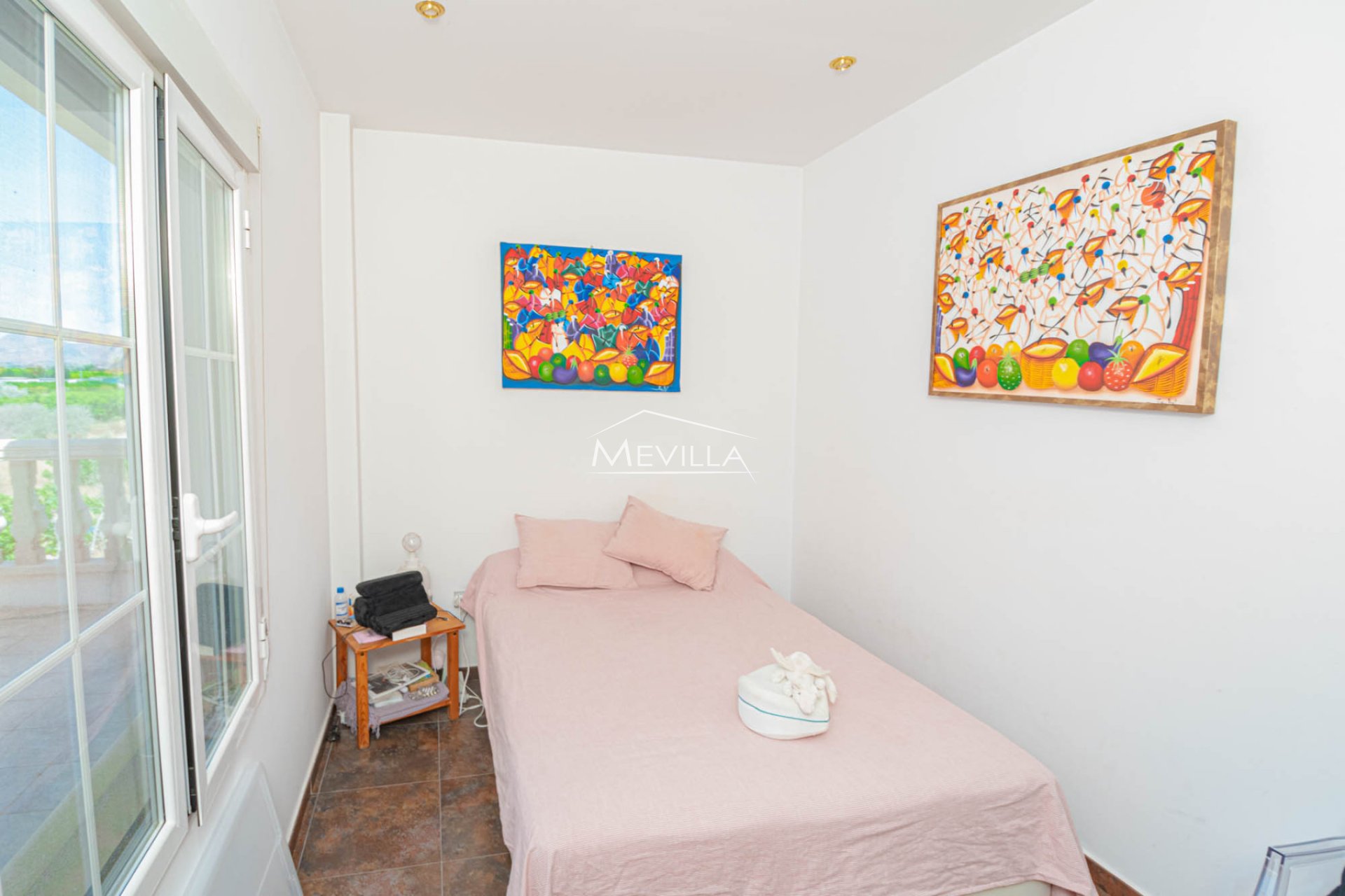Reventas - Chalet / Villa - Orihuela
