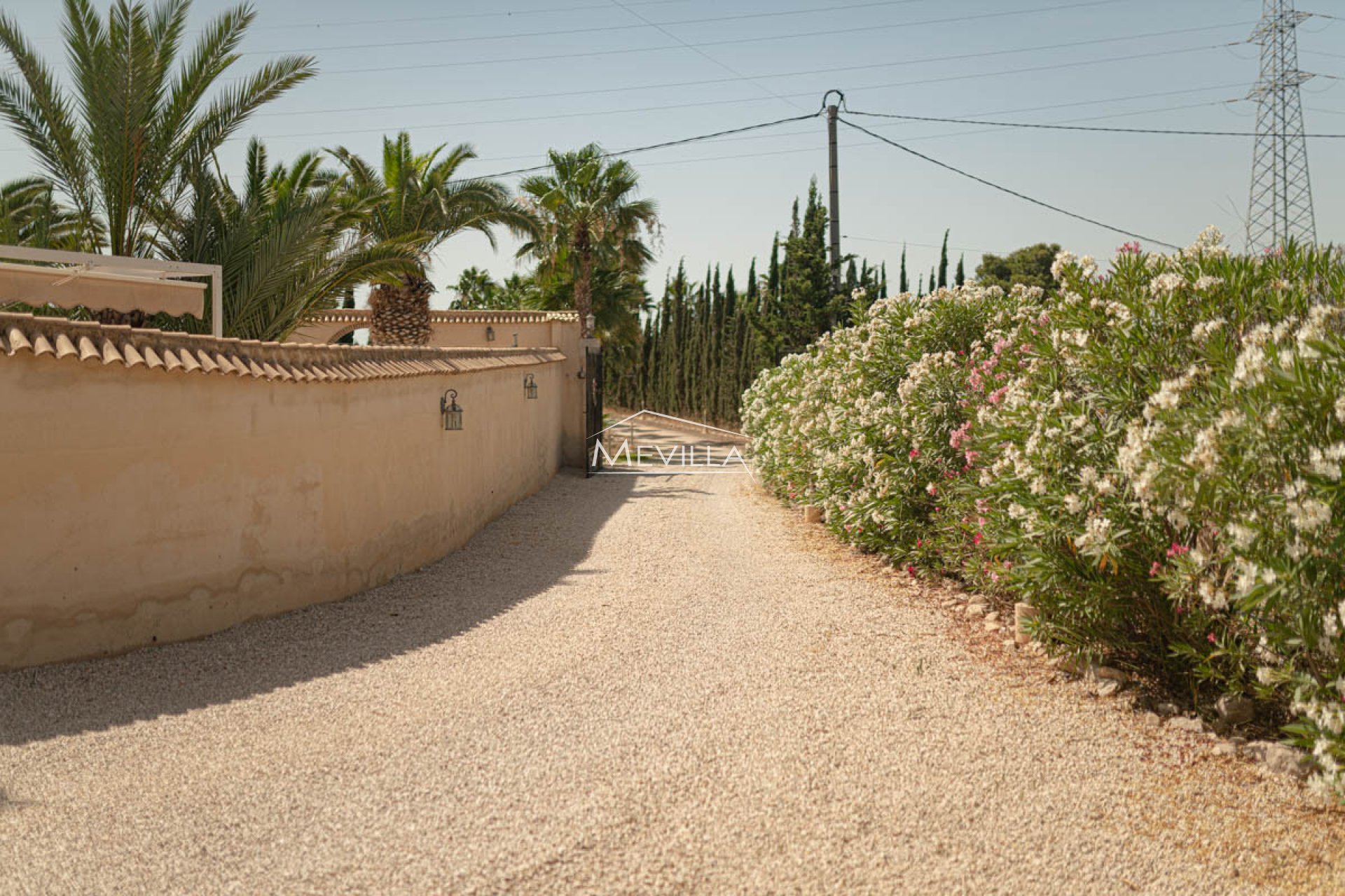 Reventas - Chalet / Villa - Orihuela