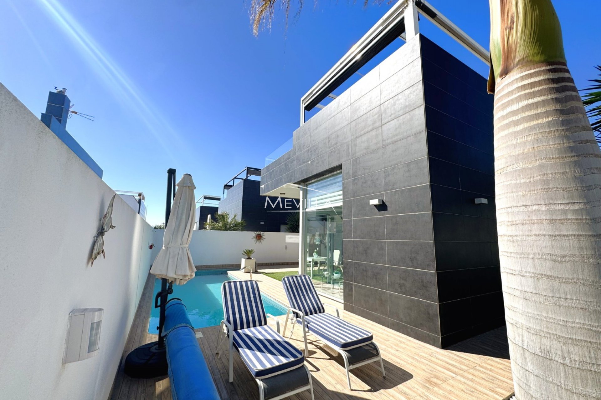 Reventas - Chalet / Villa - Pilar de la Horadada