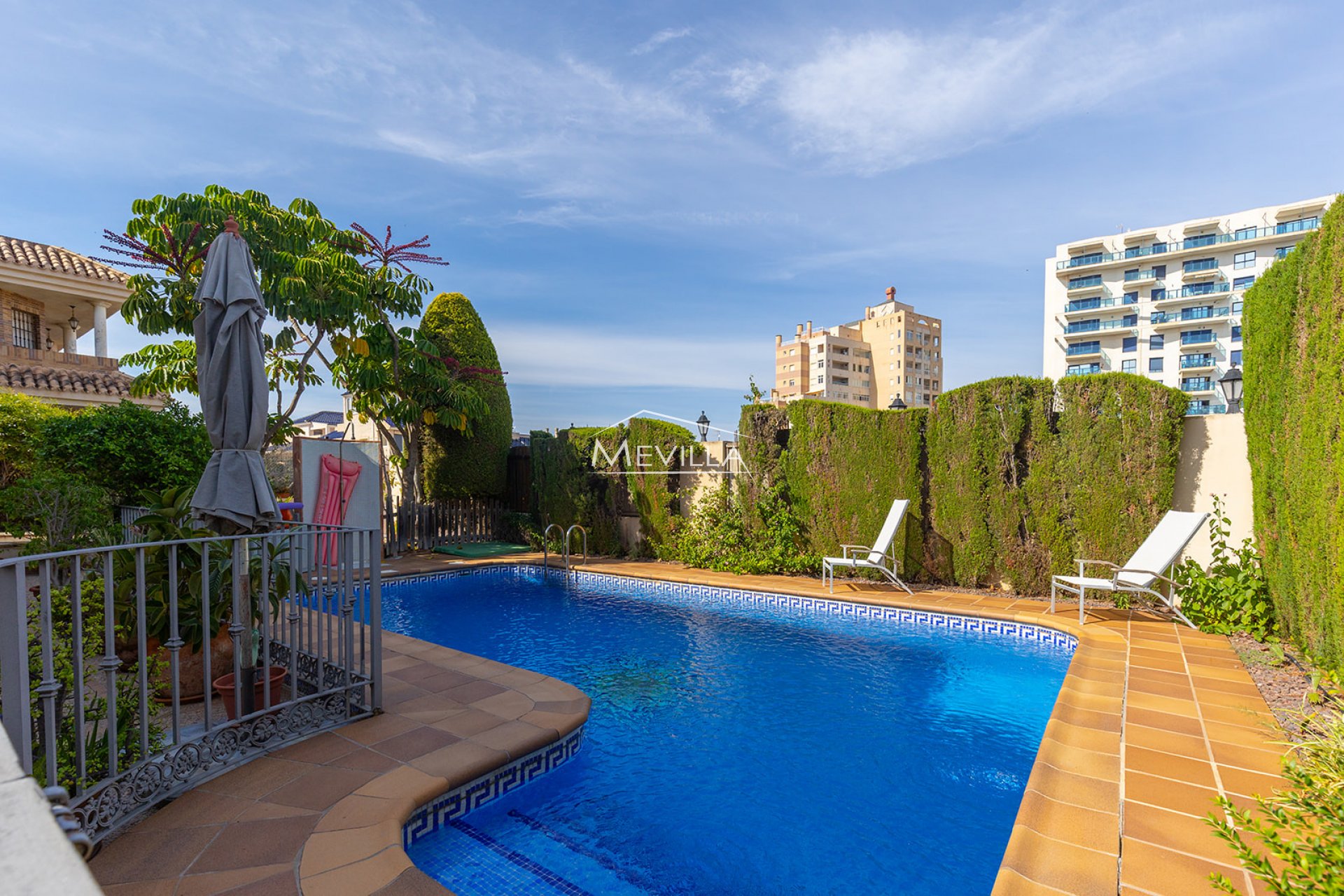 Reventas - Chalet / Villa - Torrevieja - La Veleta