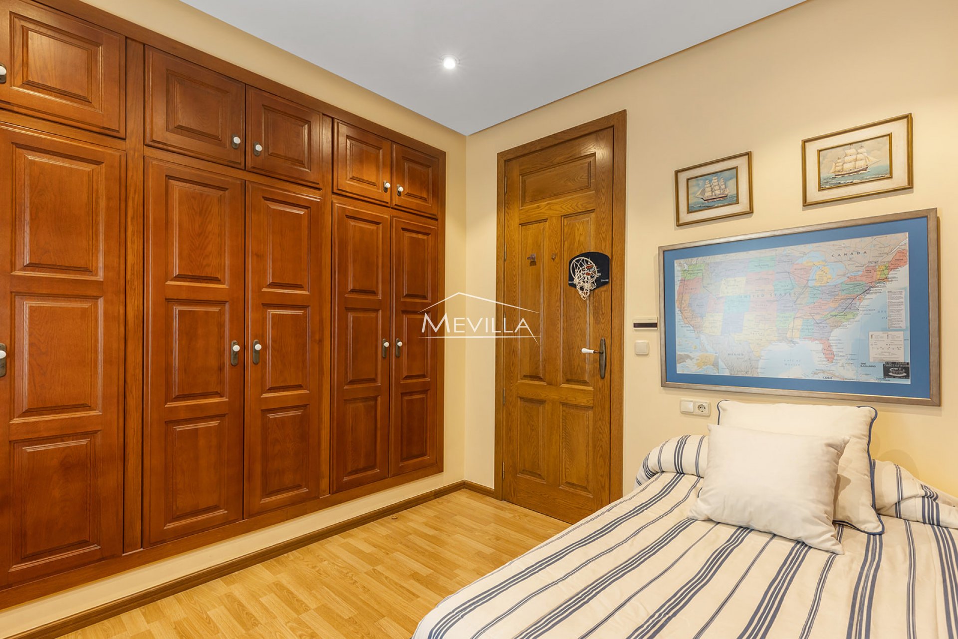 Reventas - Chalet / Villa - Torrevieja - La Veleta