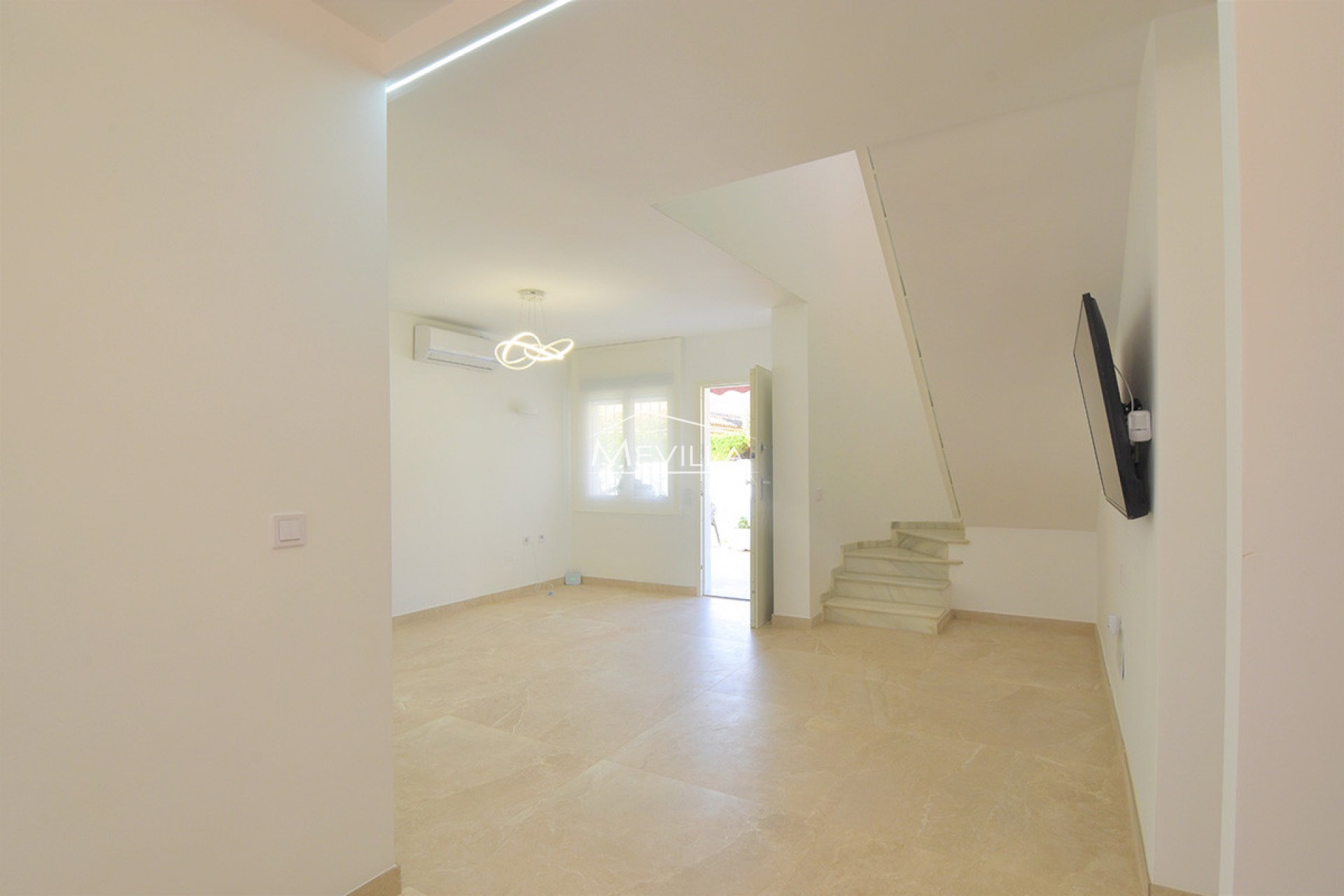 Reventas - Chalet / Villa - Torrevieja - Los Altos