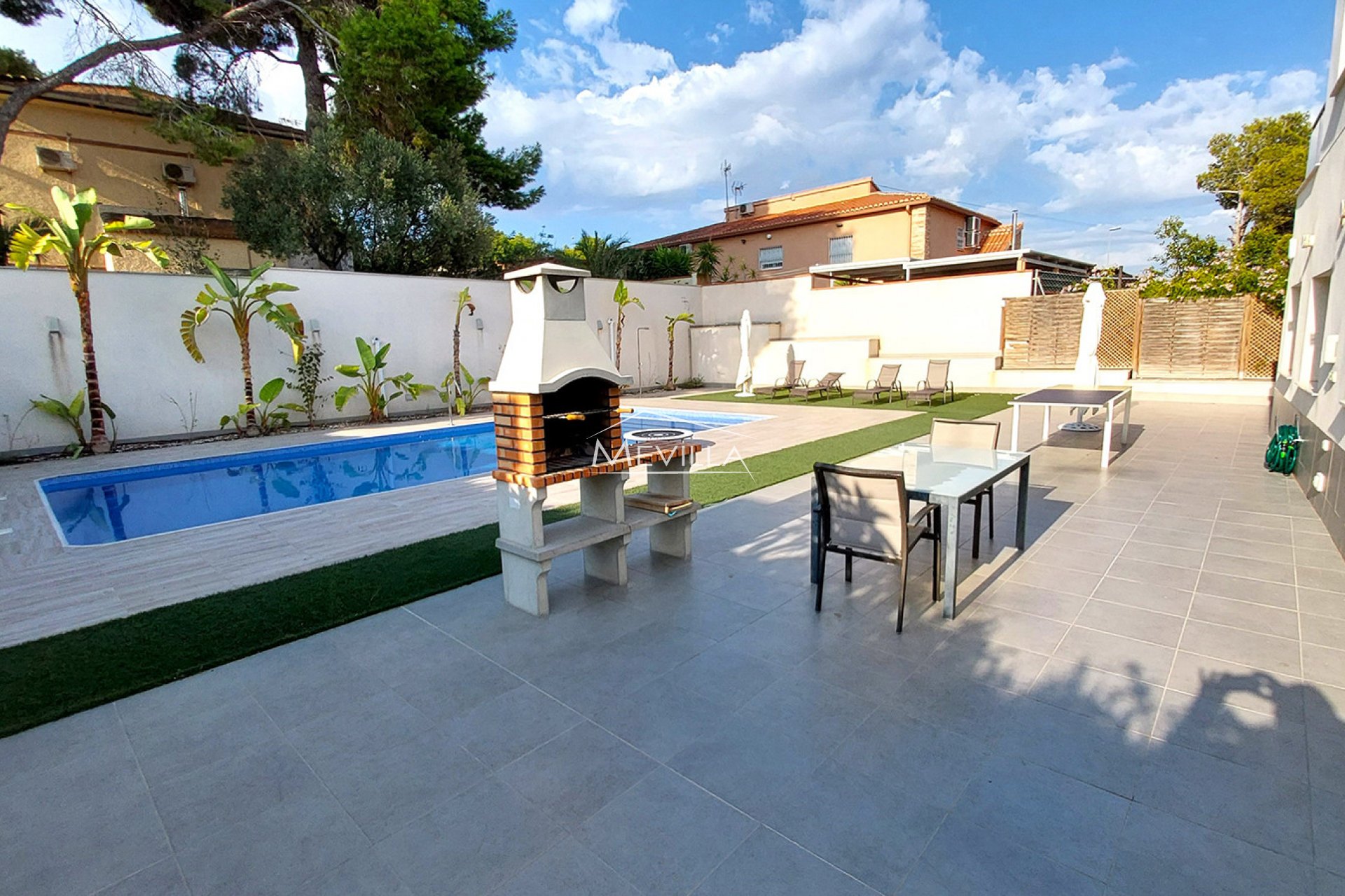 Reventas - Chalet / Villa - Torrevieja - Los Balcones