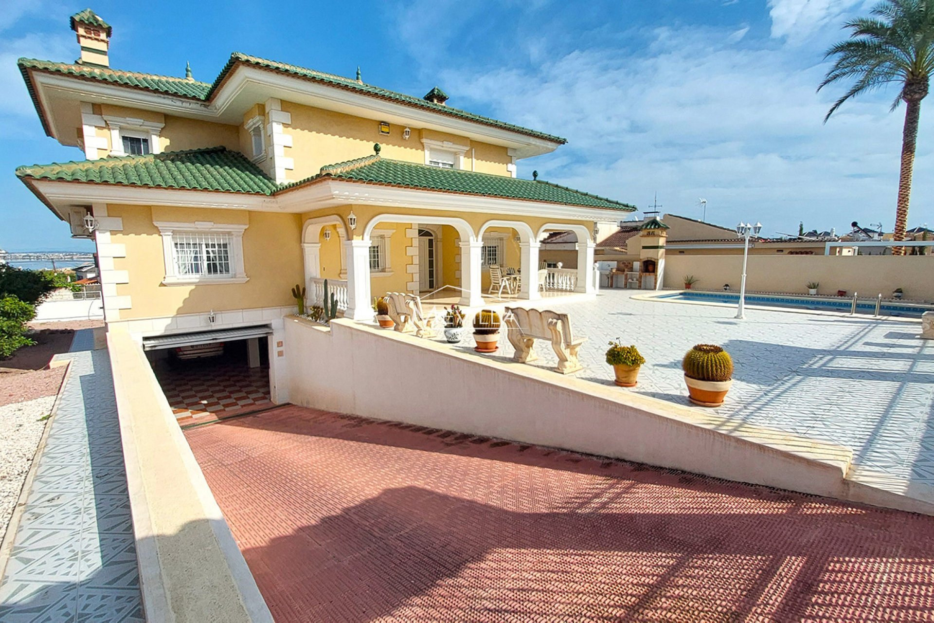 Reventas - Chalet / Villa - Torrevieja - Los Balcones