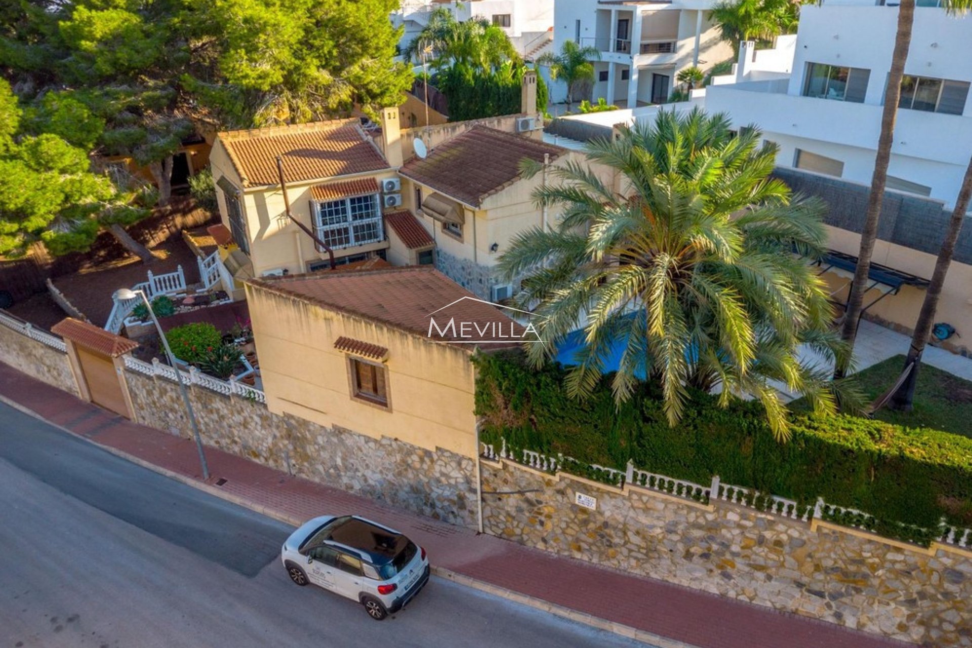 Reventas - Chalet / Villa - Torrevieja - Los Balcones