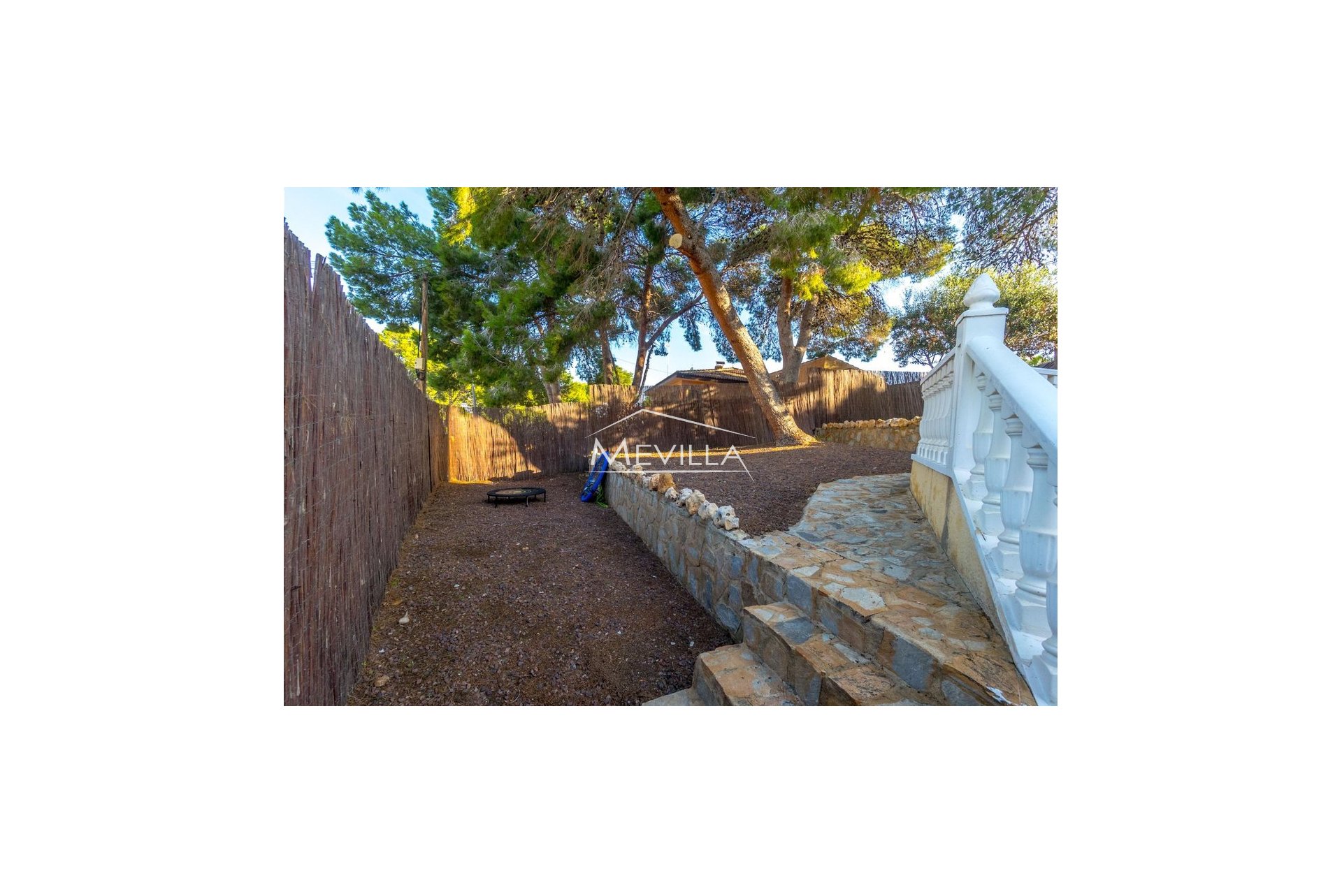 Reventas - Chalet / Villa - Torrevieja - Los Balcones