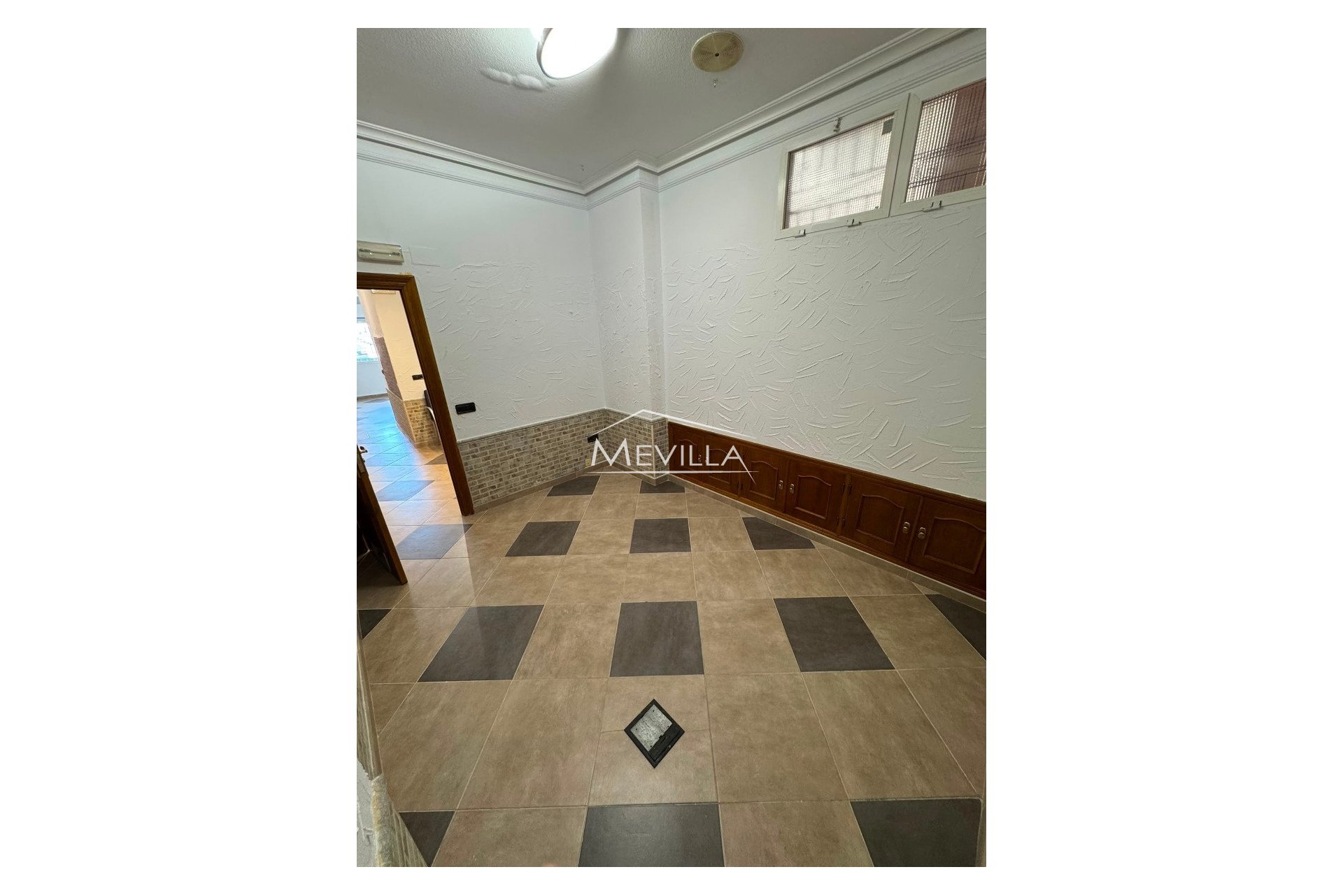 Reventas - comercial - Torrevieja - La Mata