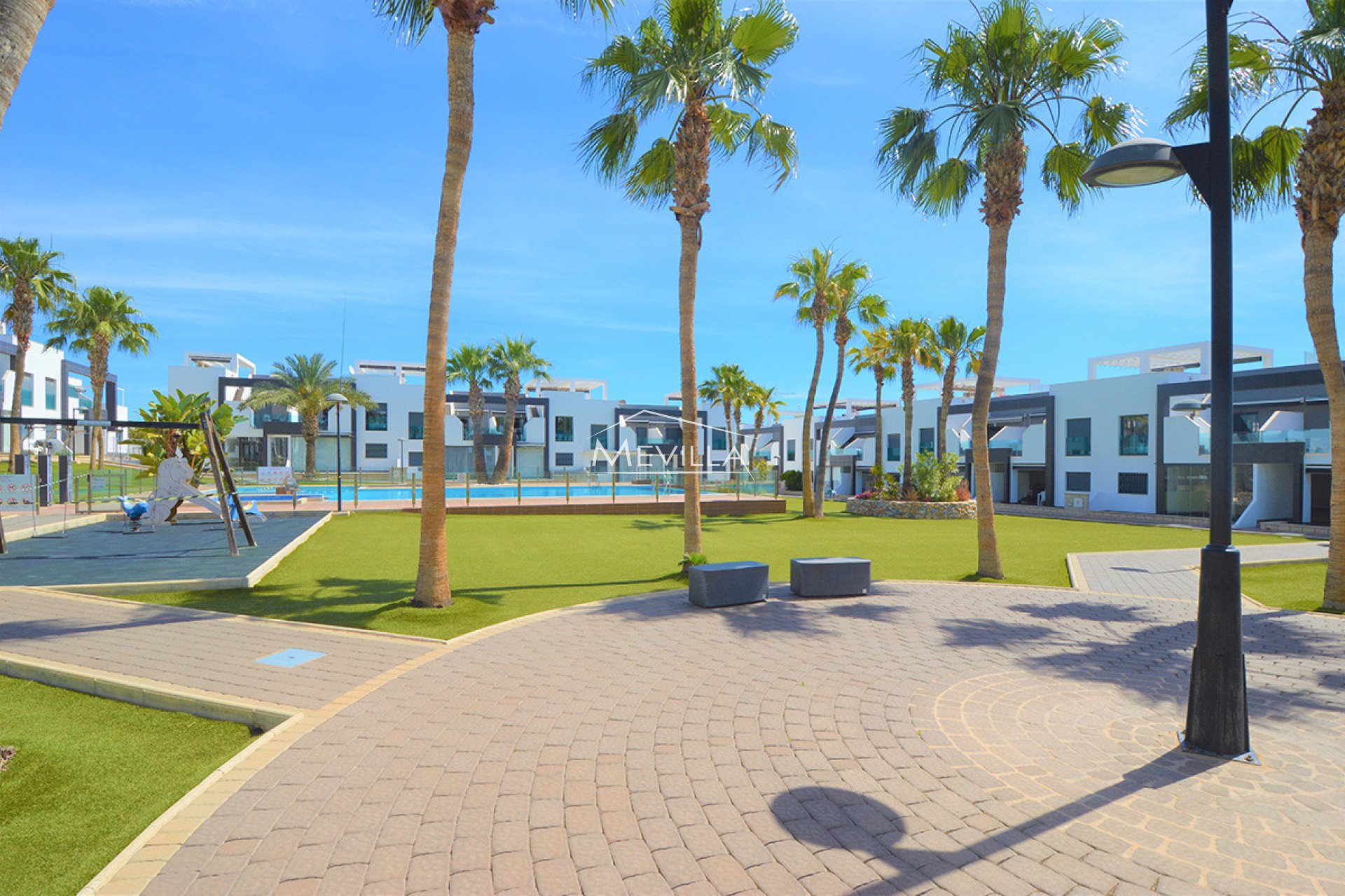 Reventas - Piso / Apartamento - Orihuela Costa - La Zenia