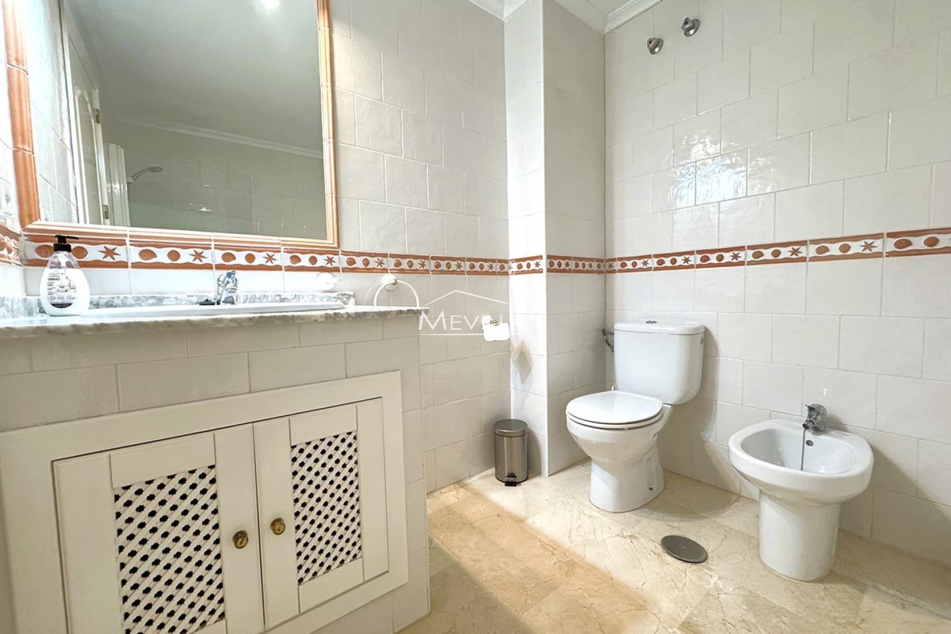 Reventas - Piso / Apartamento - Orihuela Costa - Villamartin