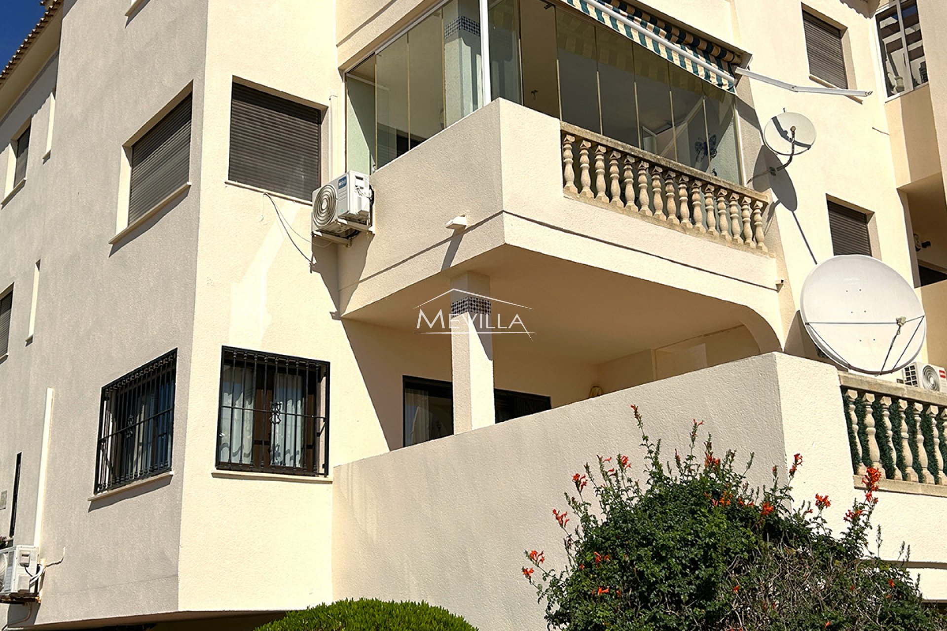 Reventas - Piso / Apartamento - Orihuela Costa - Villamartin
