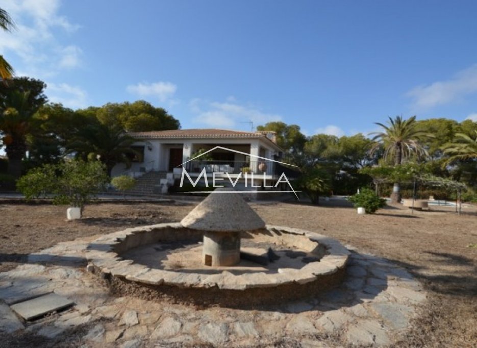 Reventes - Villa - Orihuela Costa - Campoamor