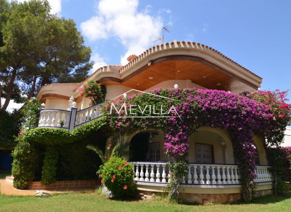 Reventes - Villa - Orihuela Costa - Campoamor