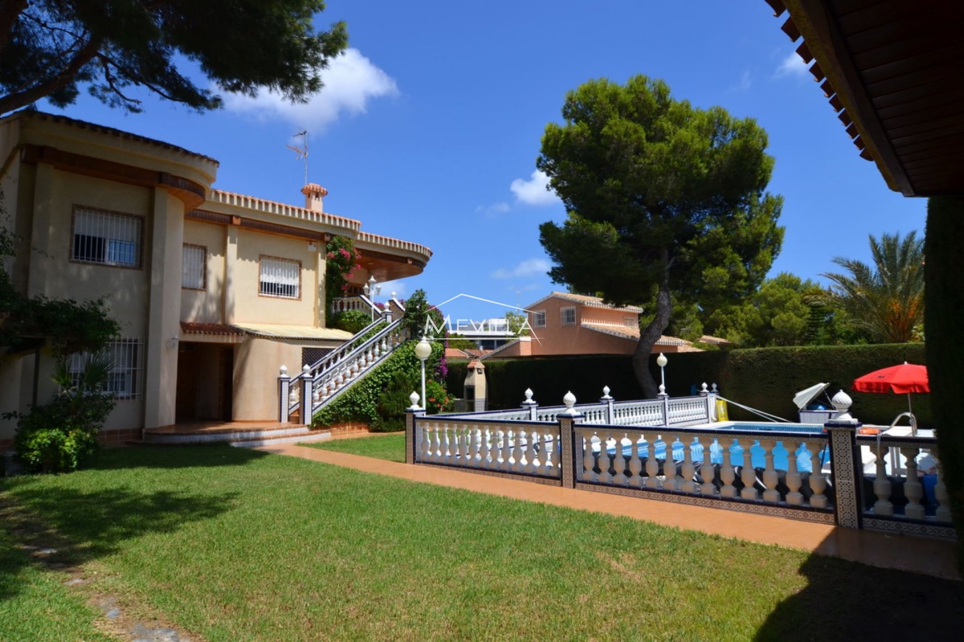 Reventes - Villa - Orihuela Costa - Campoamor