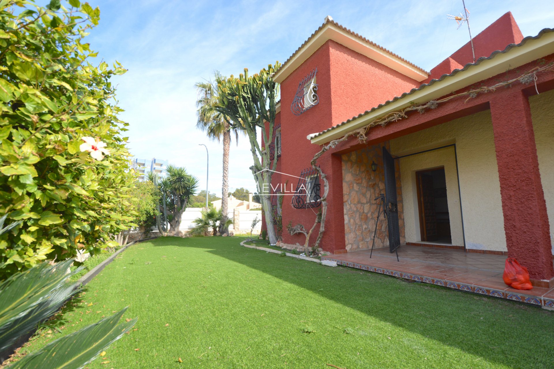 Reventes - Villa - Orihuela Costa - Campoamor