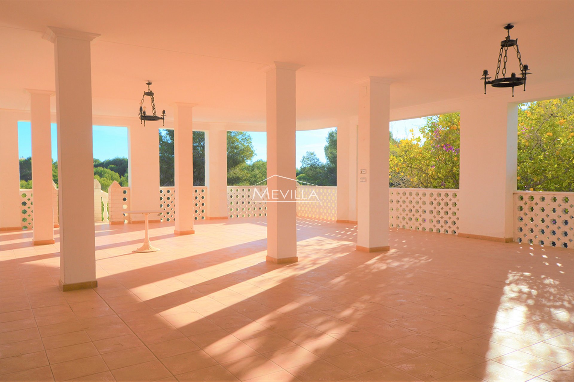 Reventes - Villa - Orihuela Costa - Campoamor