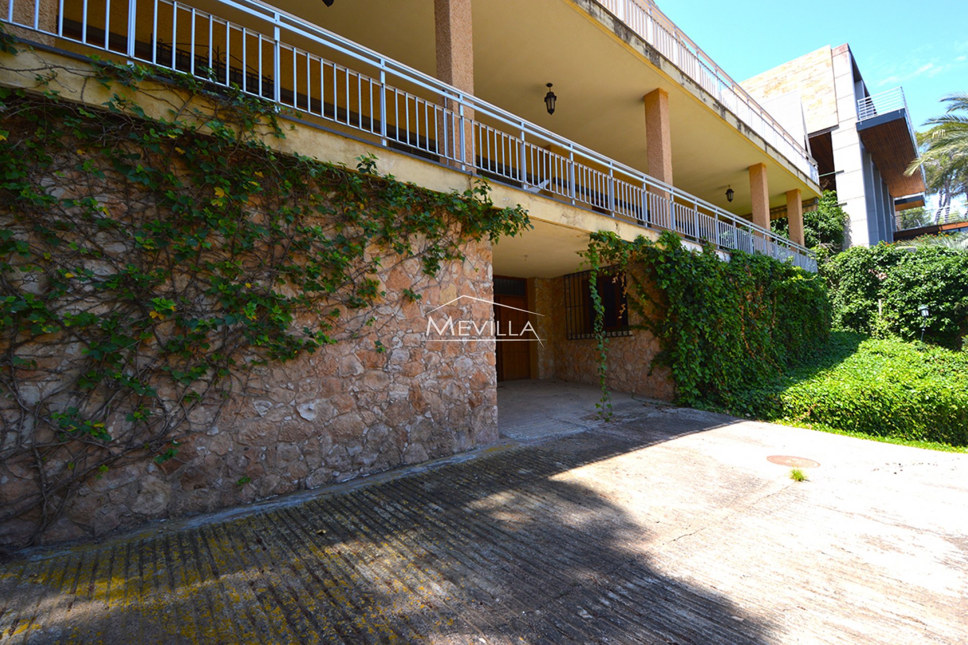 Reventes - Villa - Orihuela Costa - Campoamor