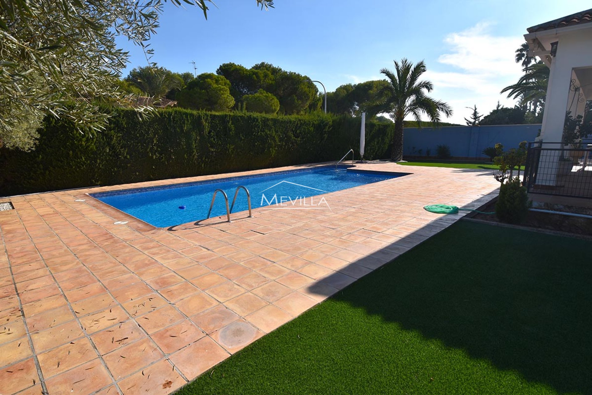 Reventes - Villa - Orihuela Costa - Campoamor